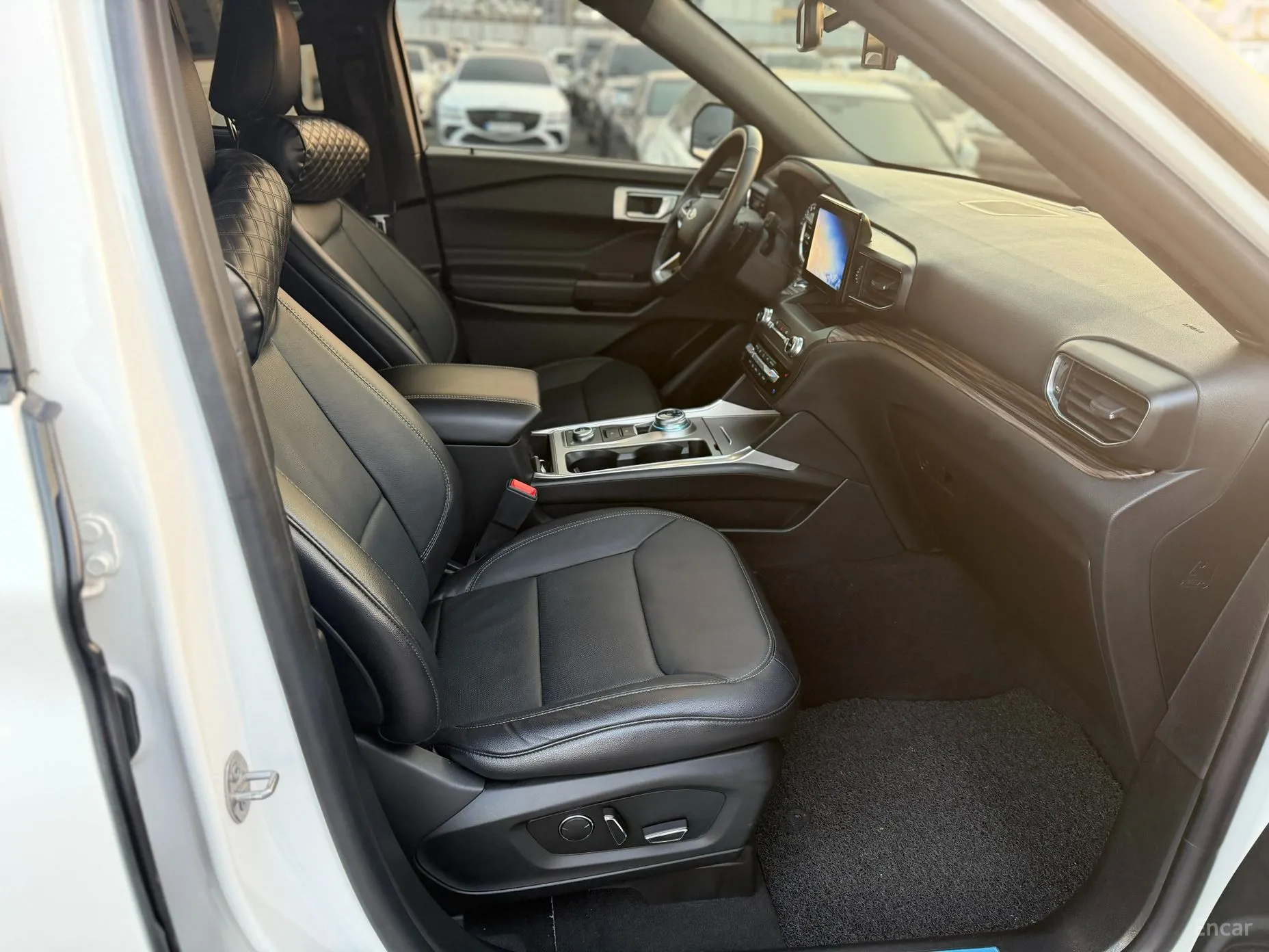 Ford Explorer 6th Generation превью 11