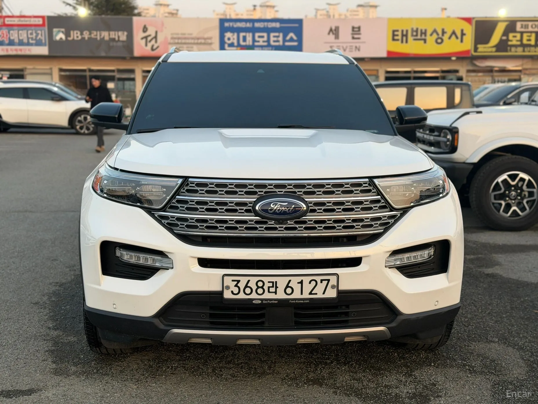 Ford Explorer 6th Generation превью 3