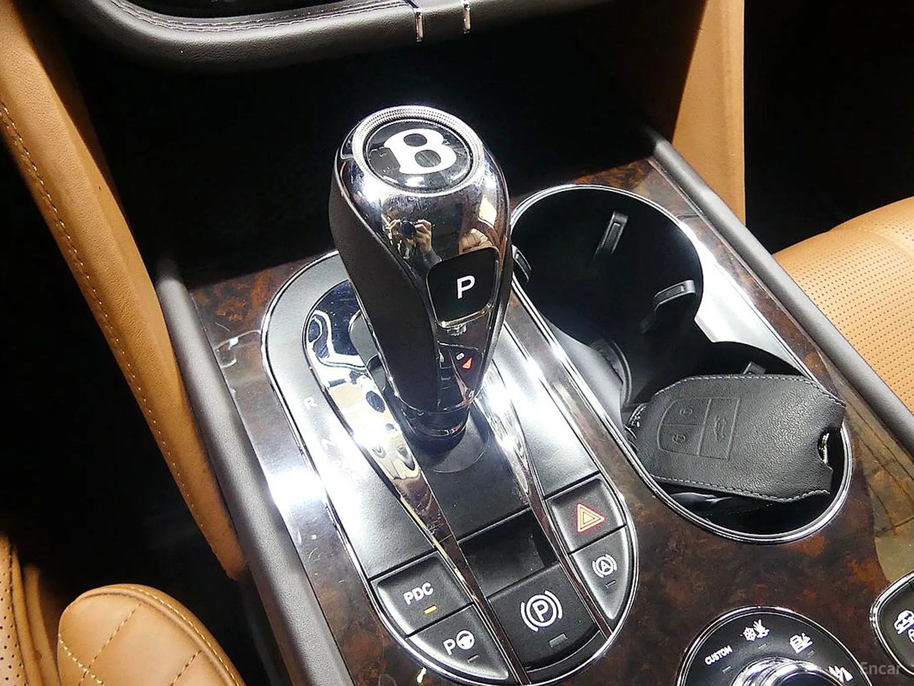 Bentley Bentayga превью 14