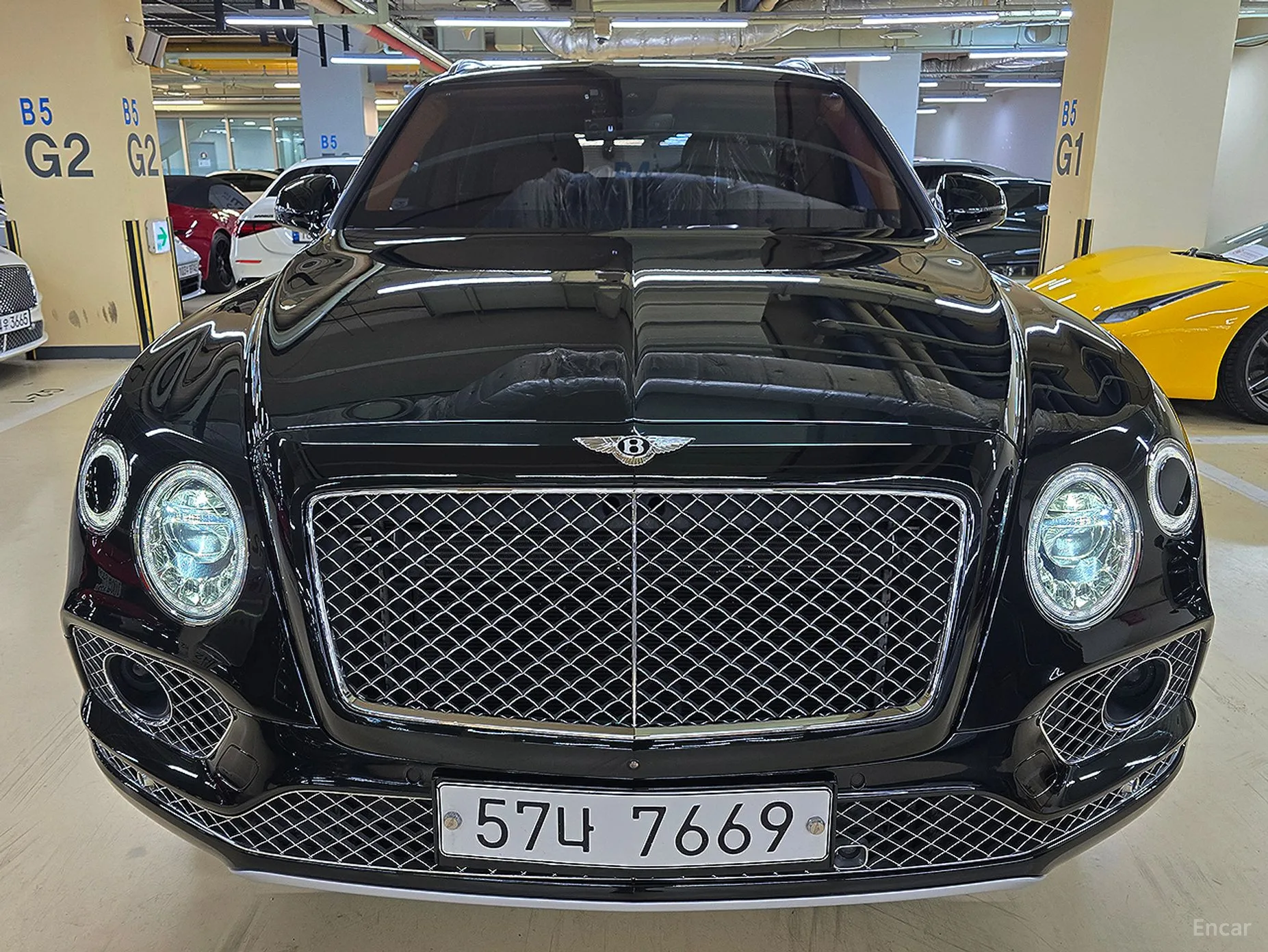 Bentley Bentayga превью 2