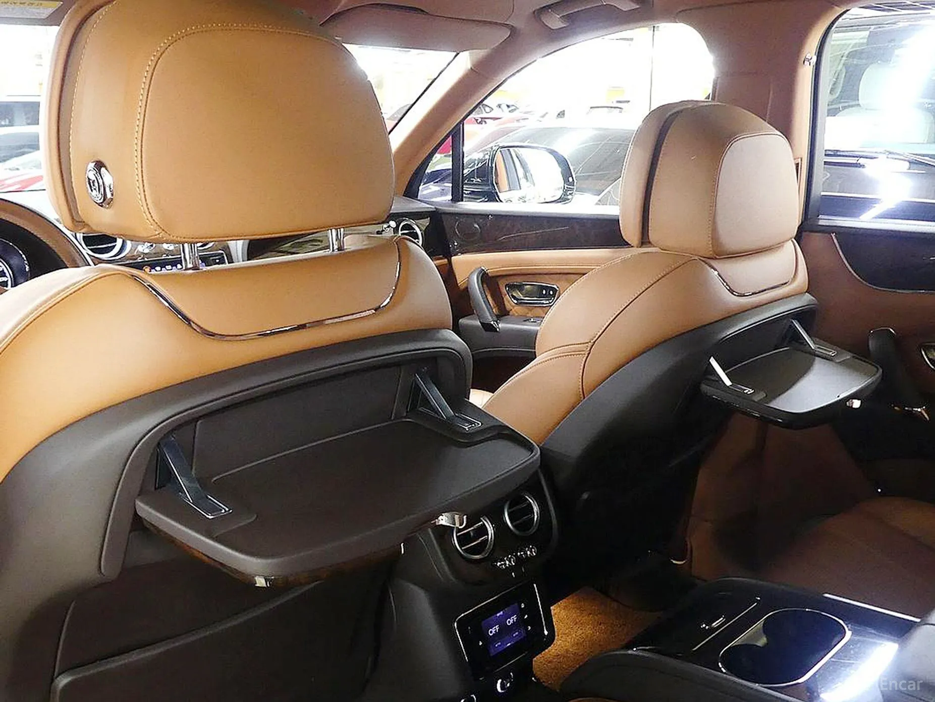 Bentley Bentayga превью 19