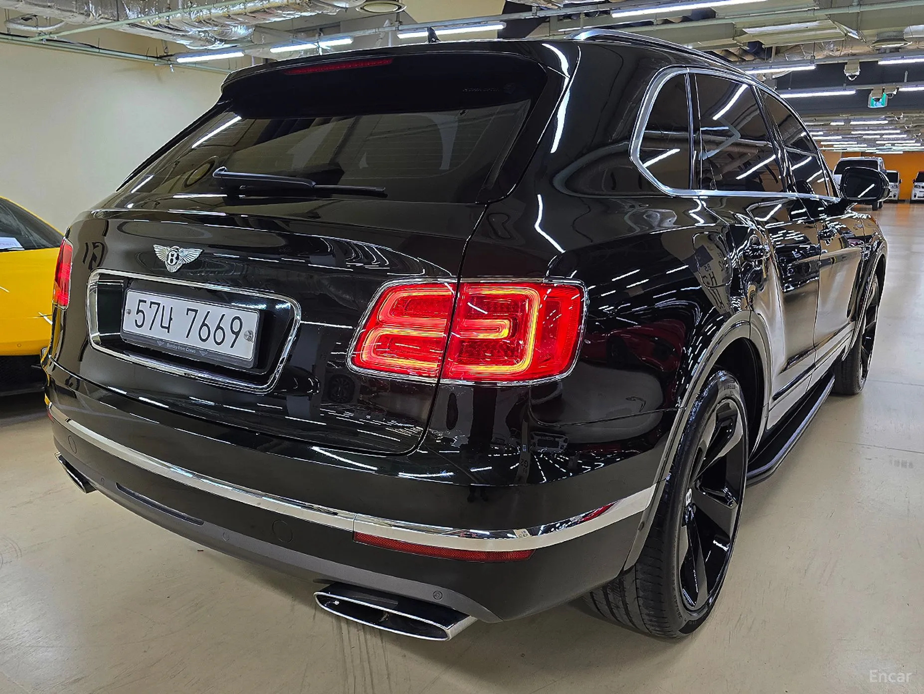 Bentley Bentayga превью 4