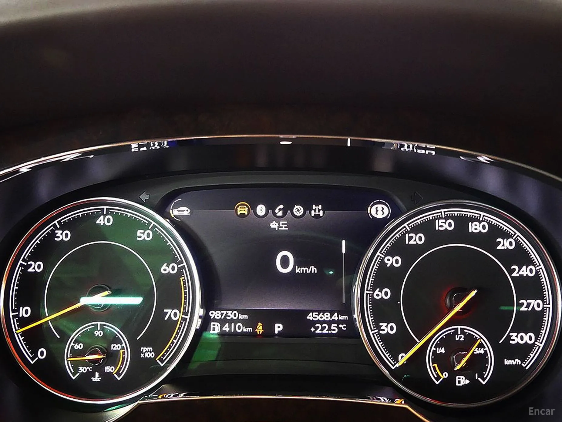 Bentley Bentayga превью 8