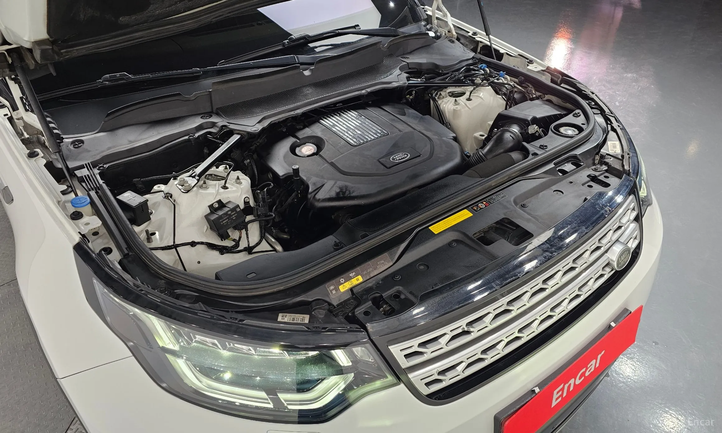 Land Rover Discovery 5 превью 6