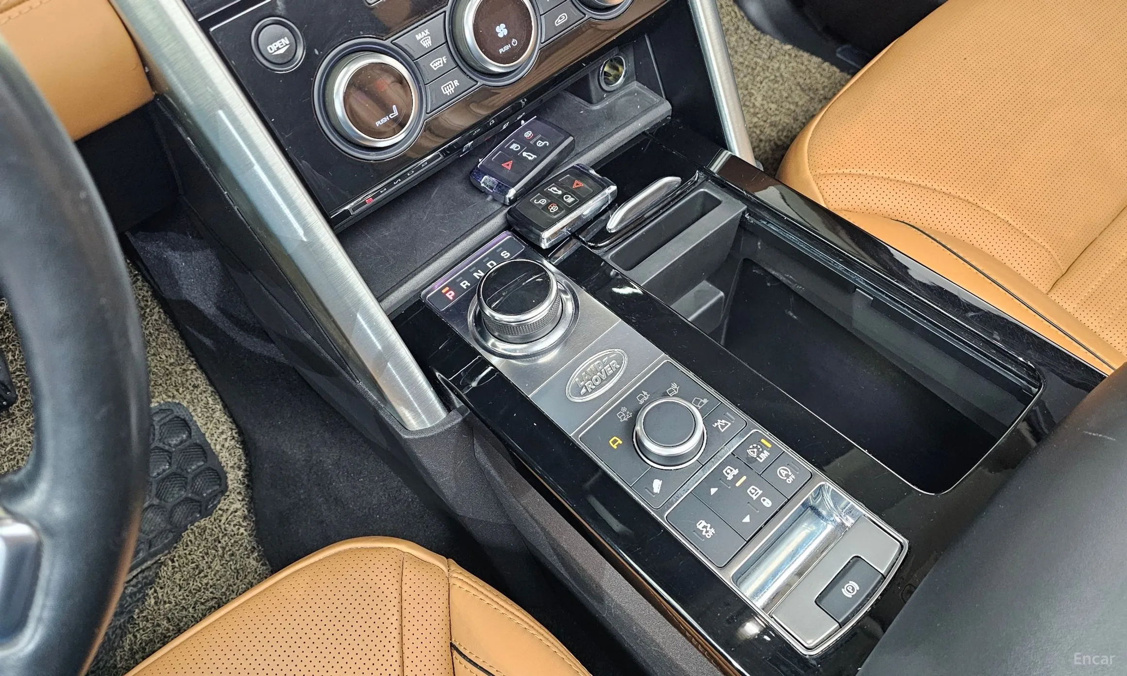 Land Rover Discovery 5 превью 9