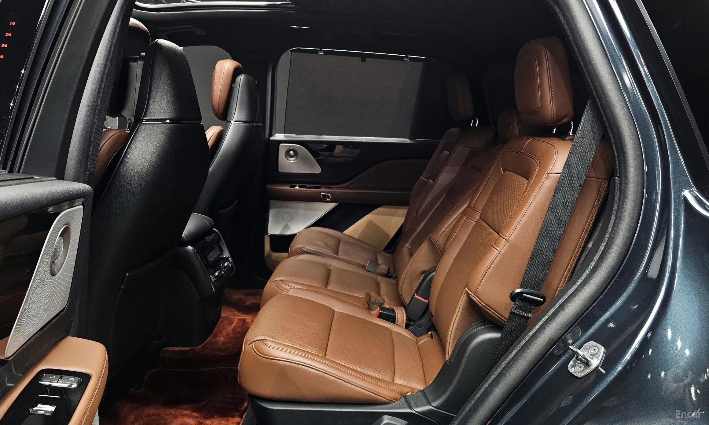 Lincoln Aviator 2nd Generation превью 12