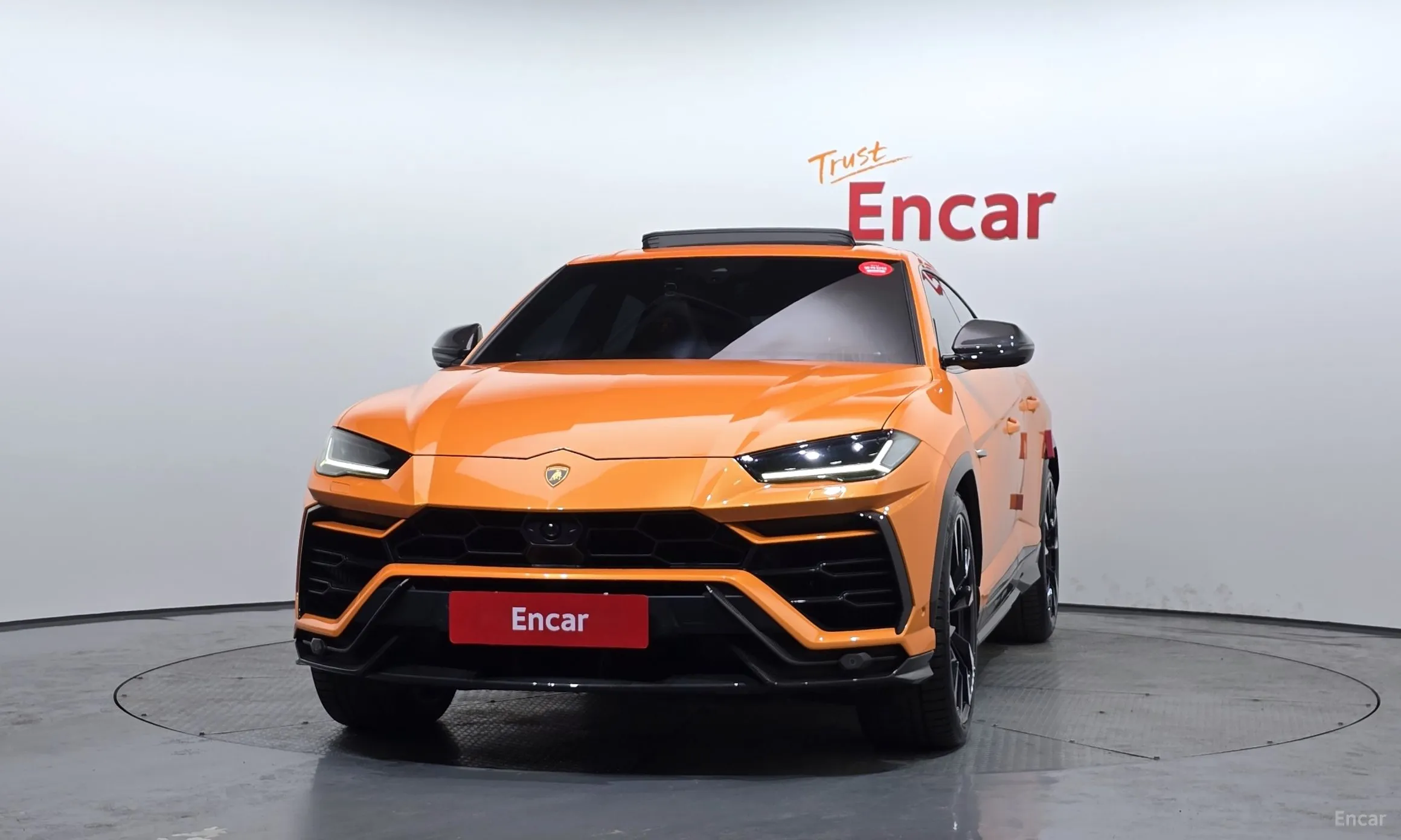 Lamborghini Urus превью 3