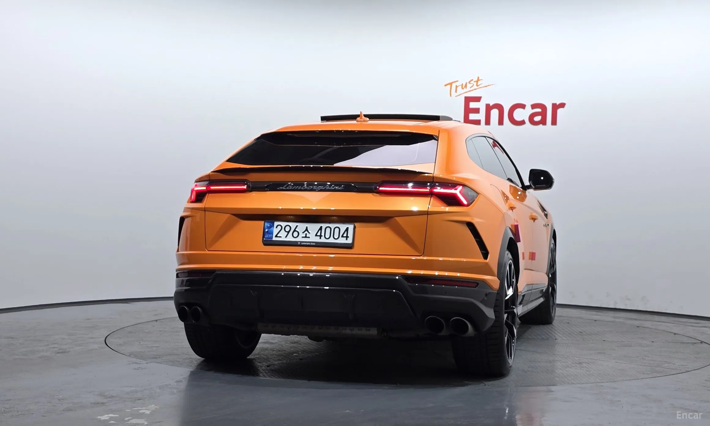 Lamborghini Urus превью 4