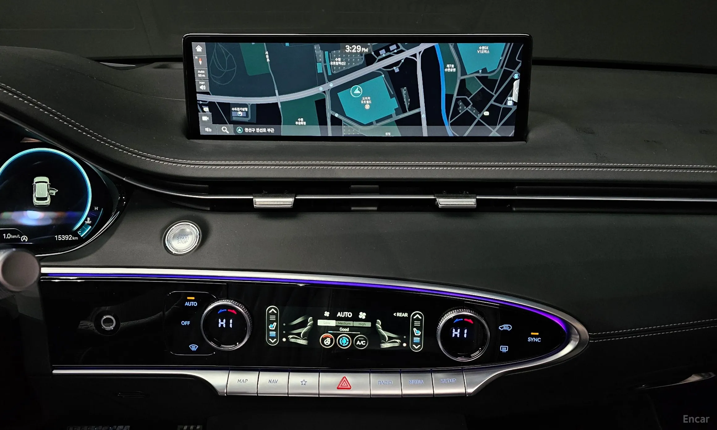 Genesis GV70 превью 14