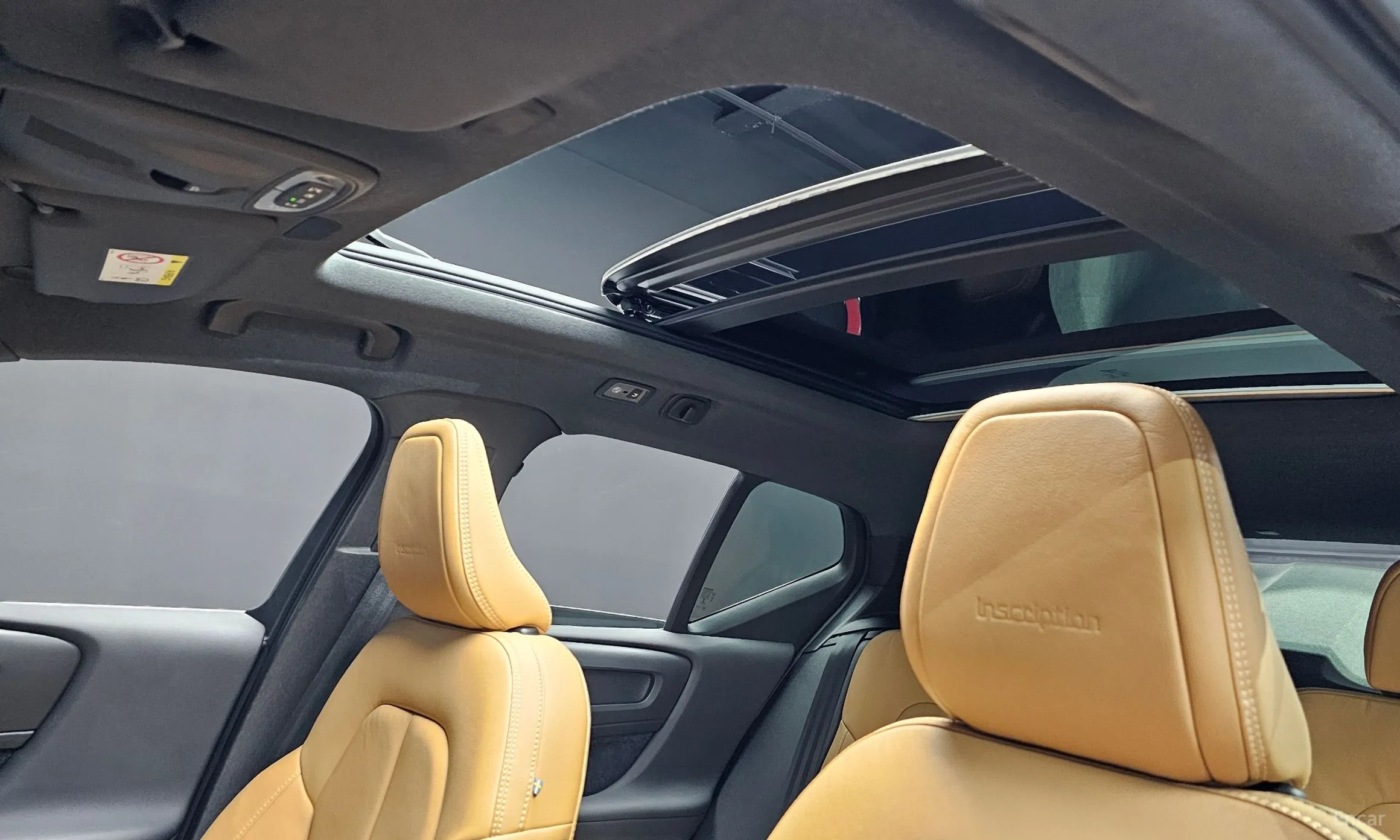 Volvo XC40 превью 19