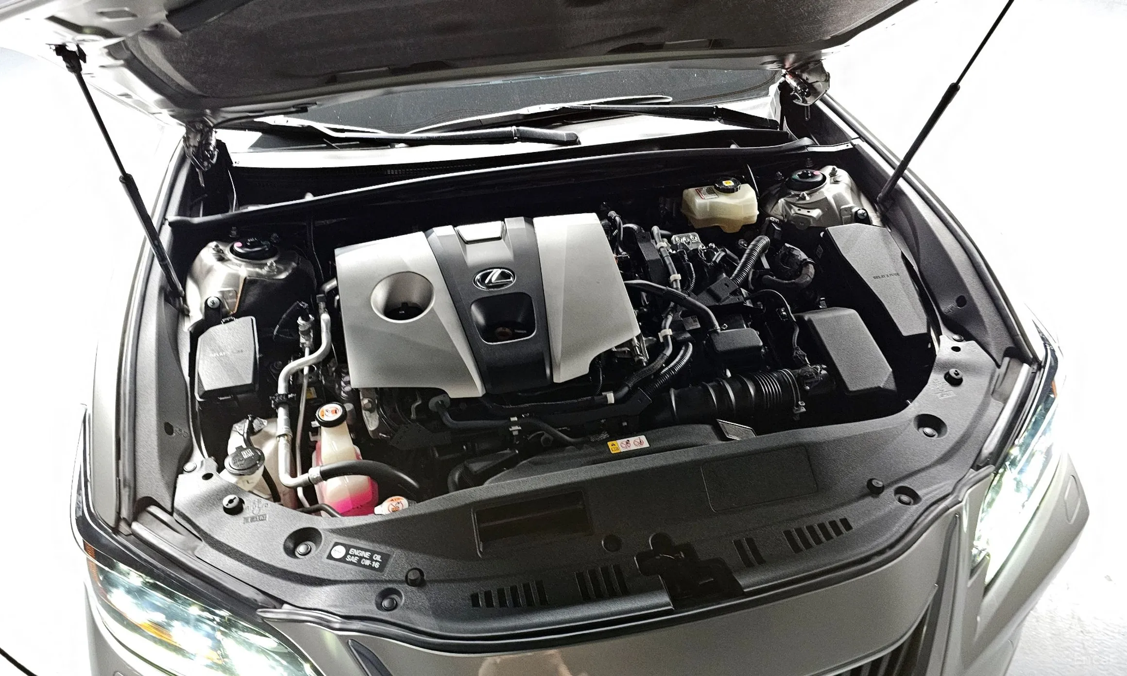 Lexus ES300h 7th Generation превью 6