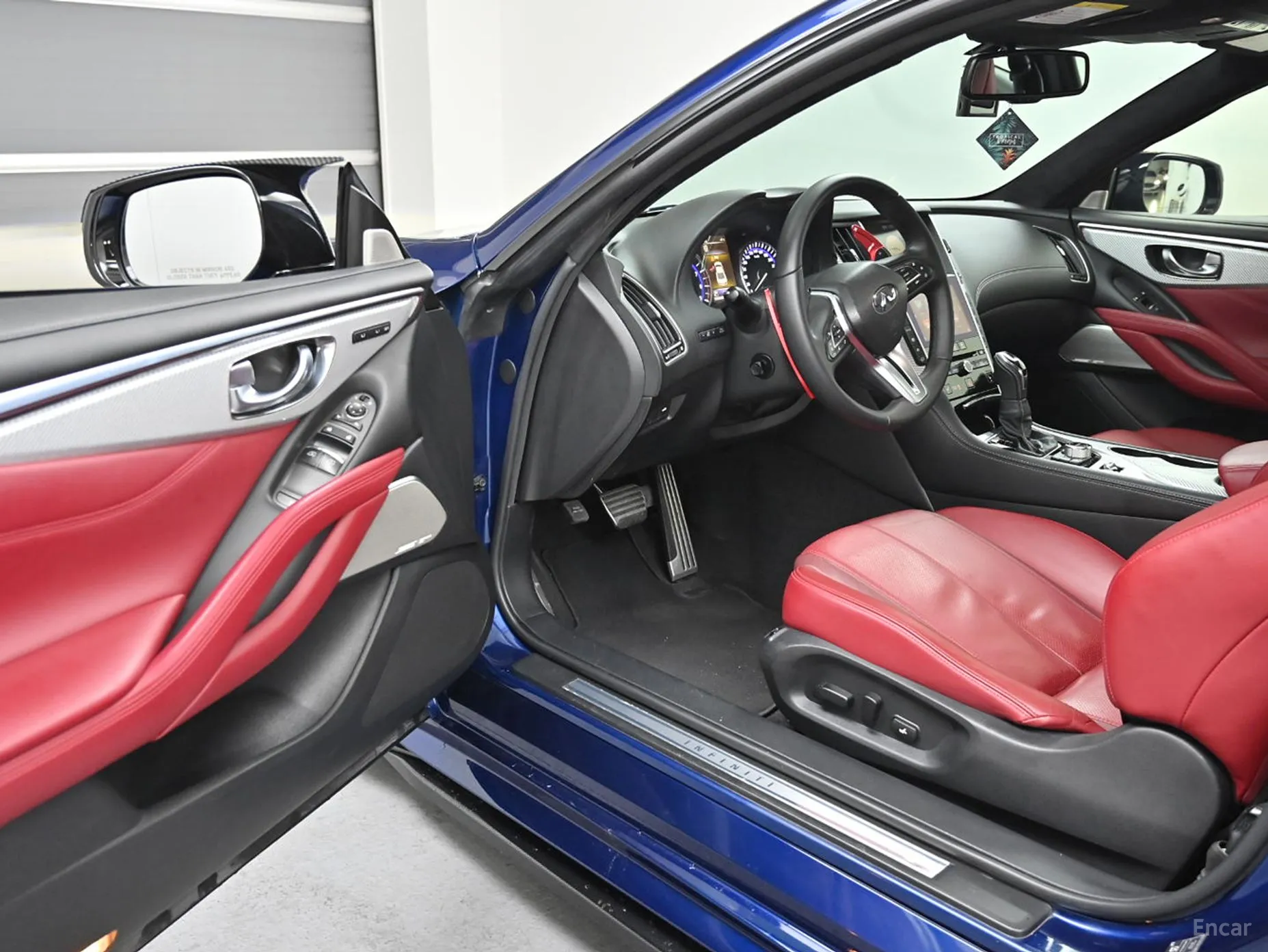 Infiniti Q60 (CV37) превью 12