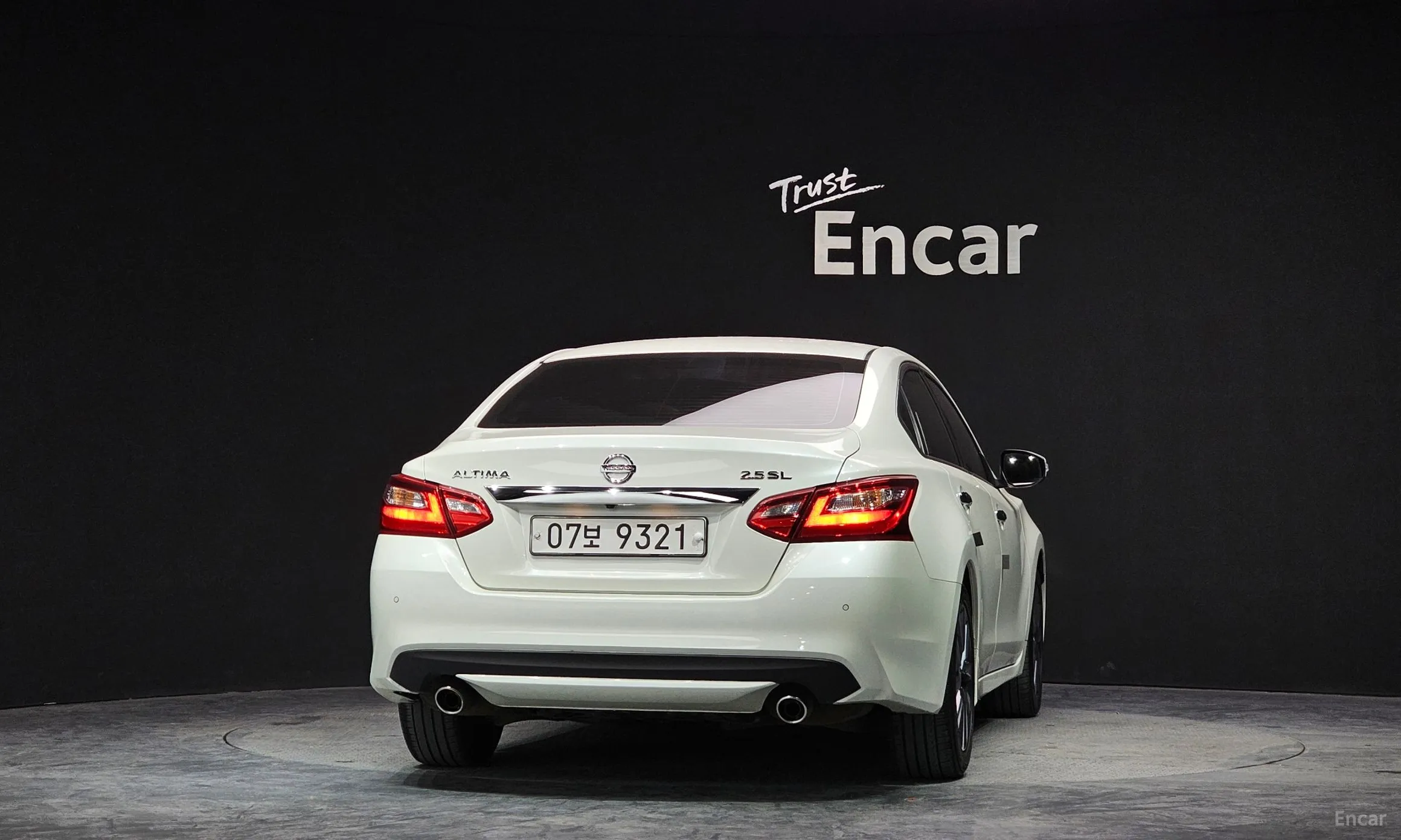 Nissan Altima превью 4