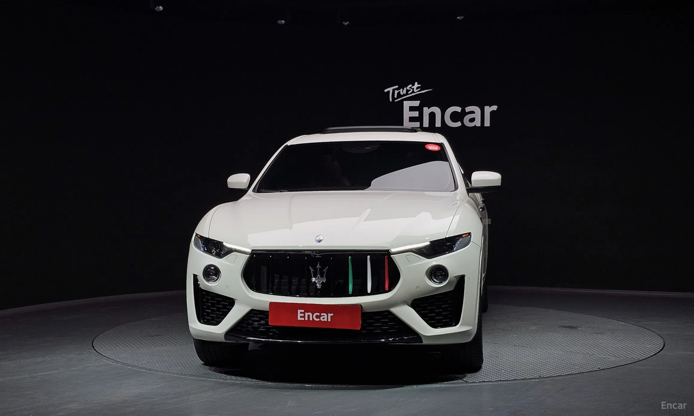 Maserati Levante превью 3