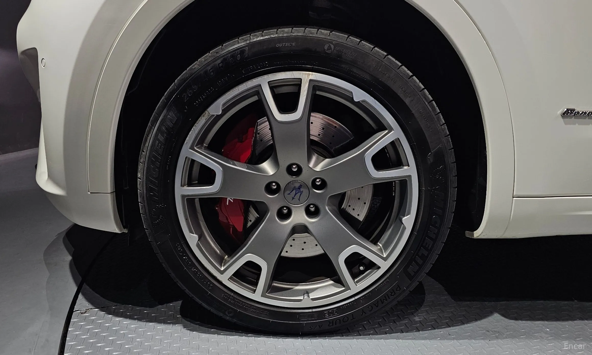 Maserati Levante превью 5