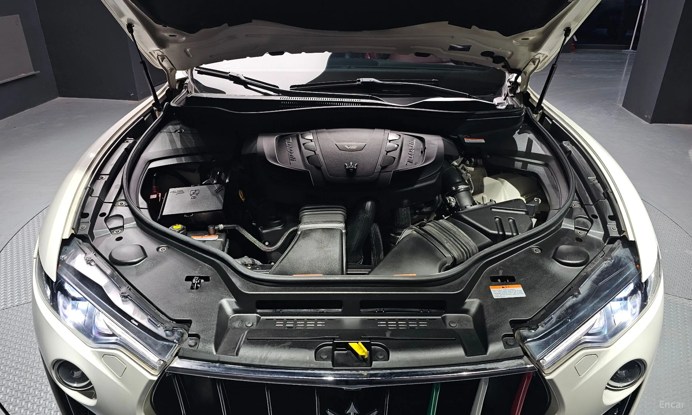 Maserati Levante превью 6