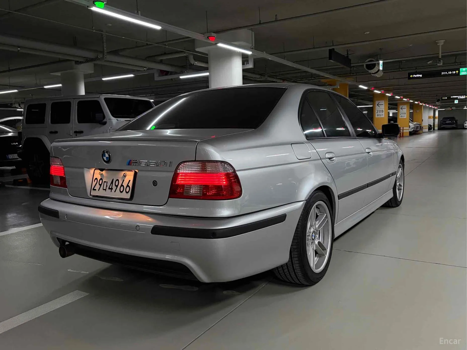 BMW 5 Series превью 2