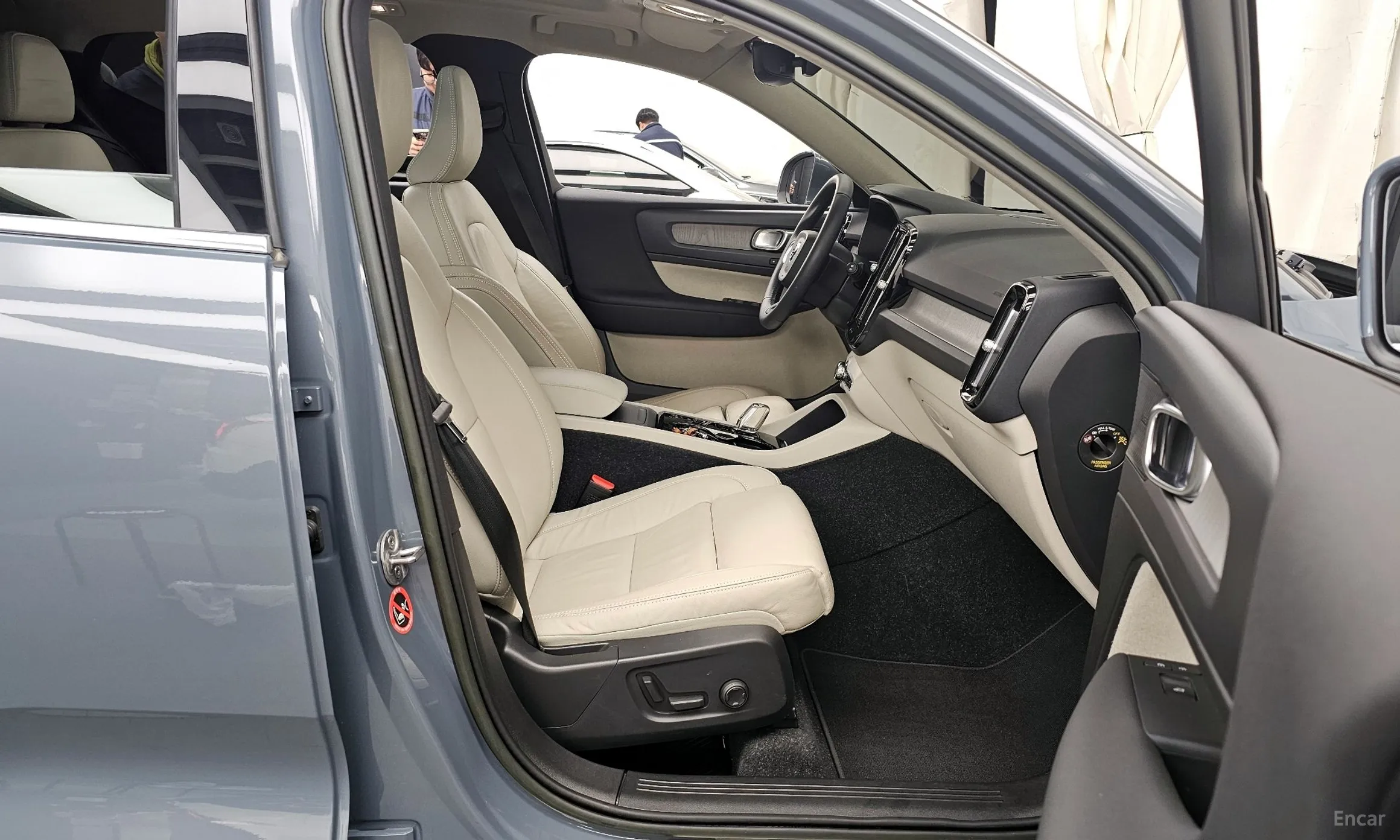 Volvo XC40 превью 11