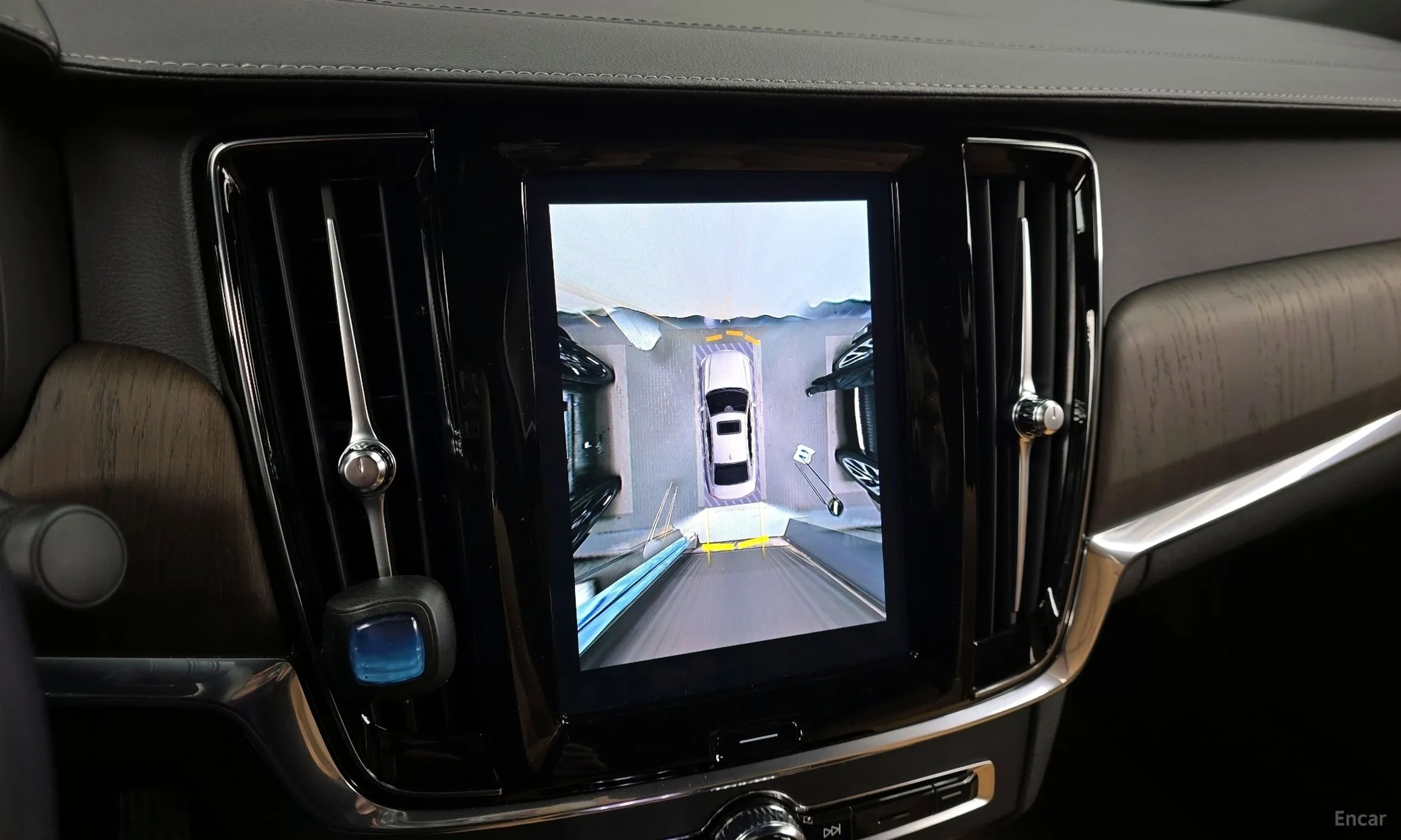 Volvo XC40 превью 15