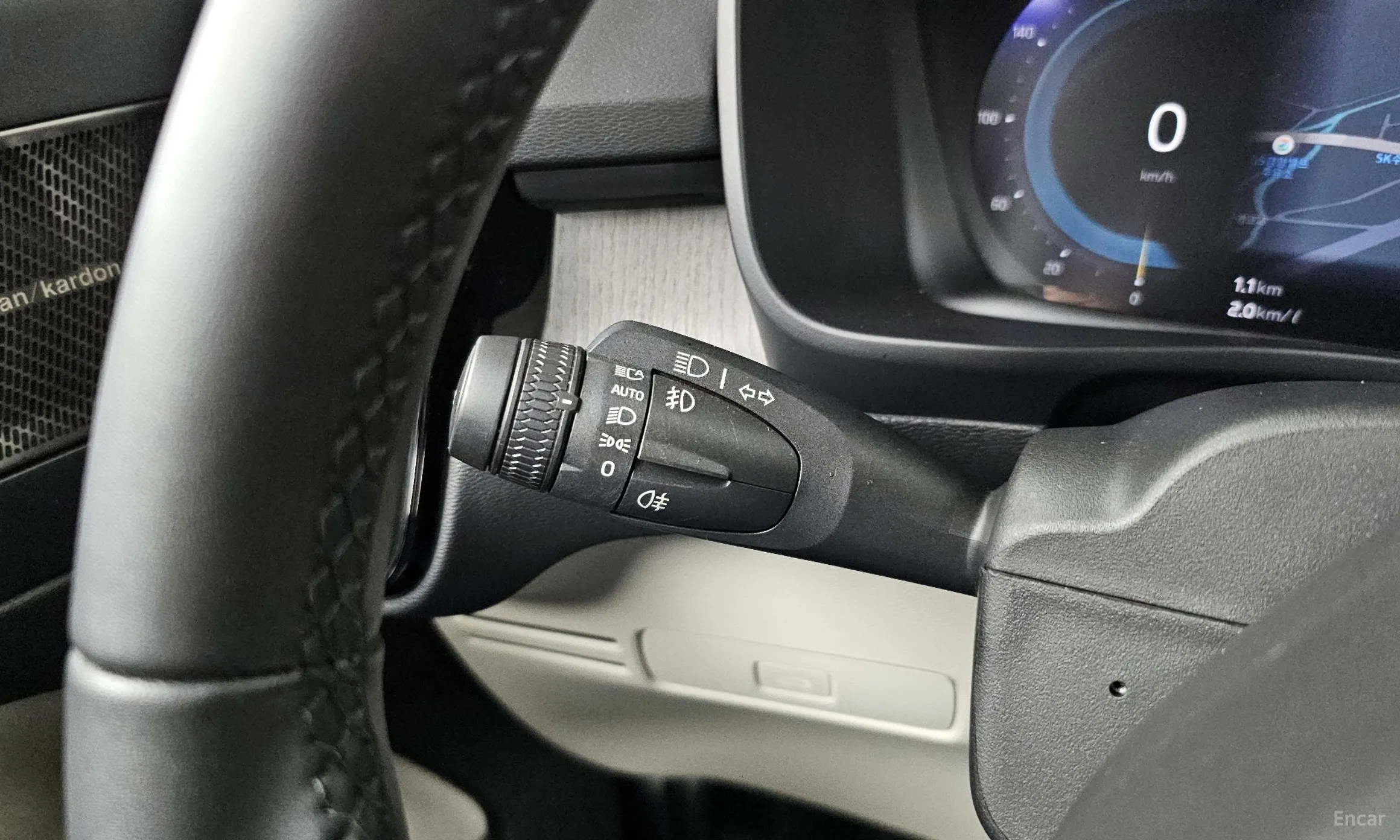 Volvo XC40 превью 17