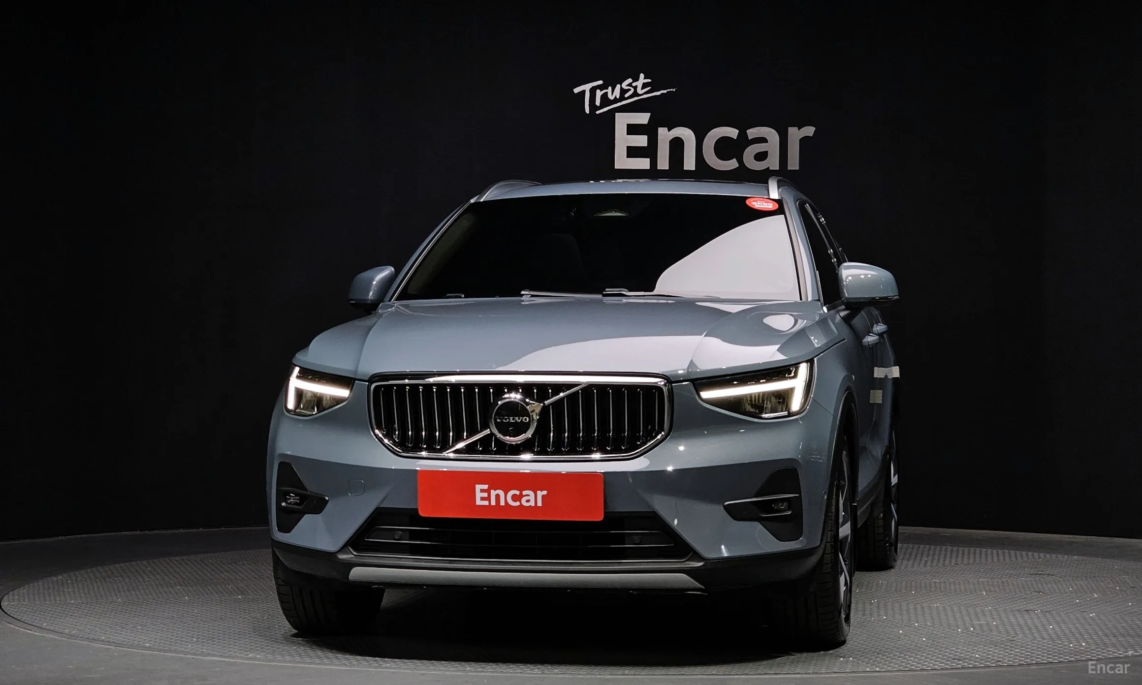 Volvo XC40 превью 3