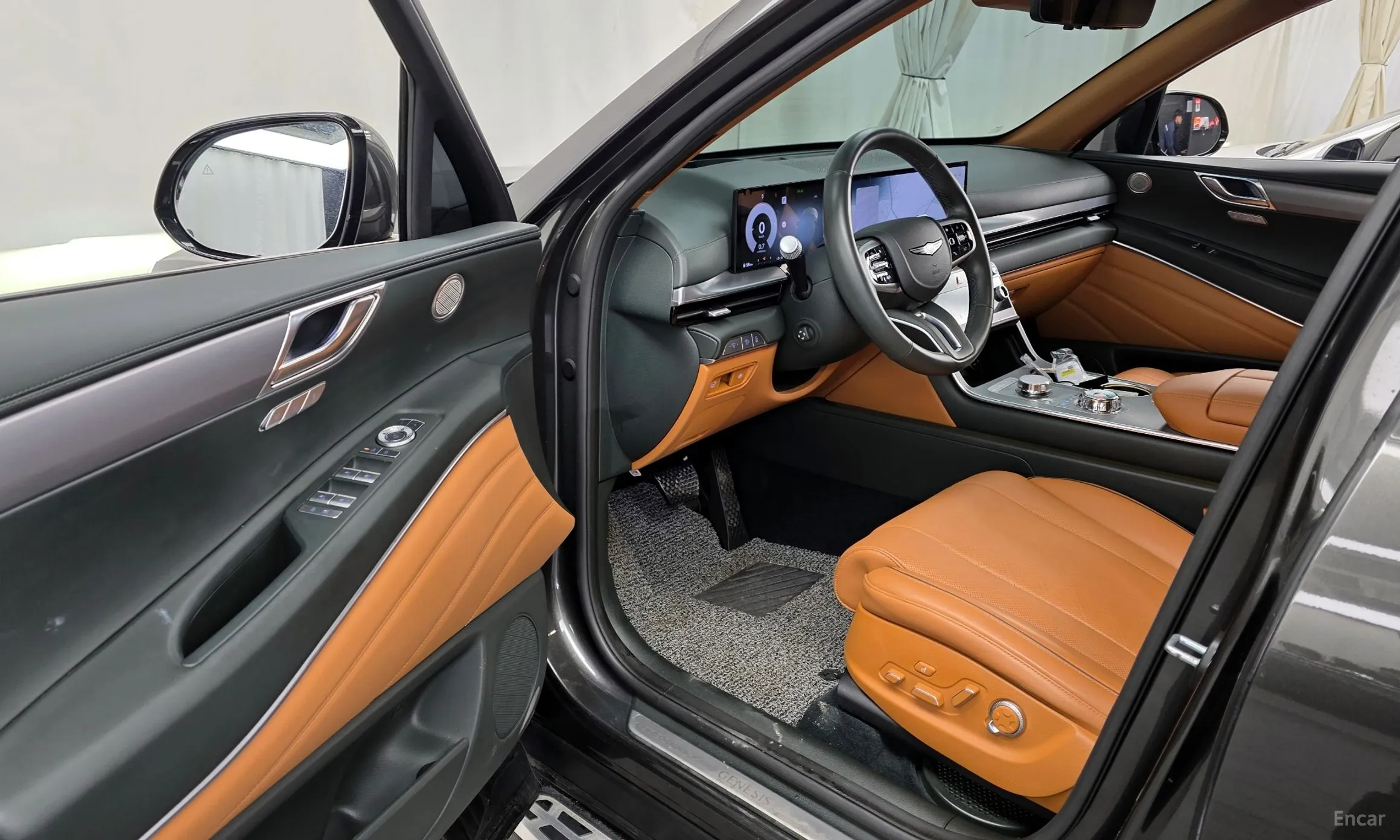 Genesis GV80 превью 10