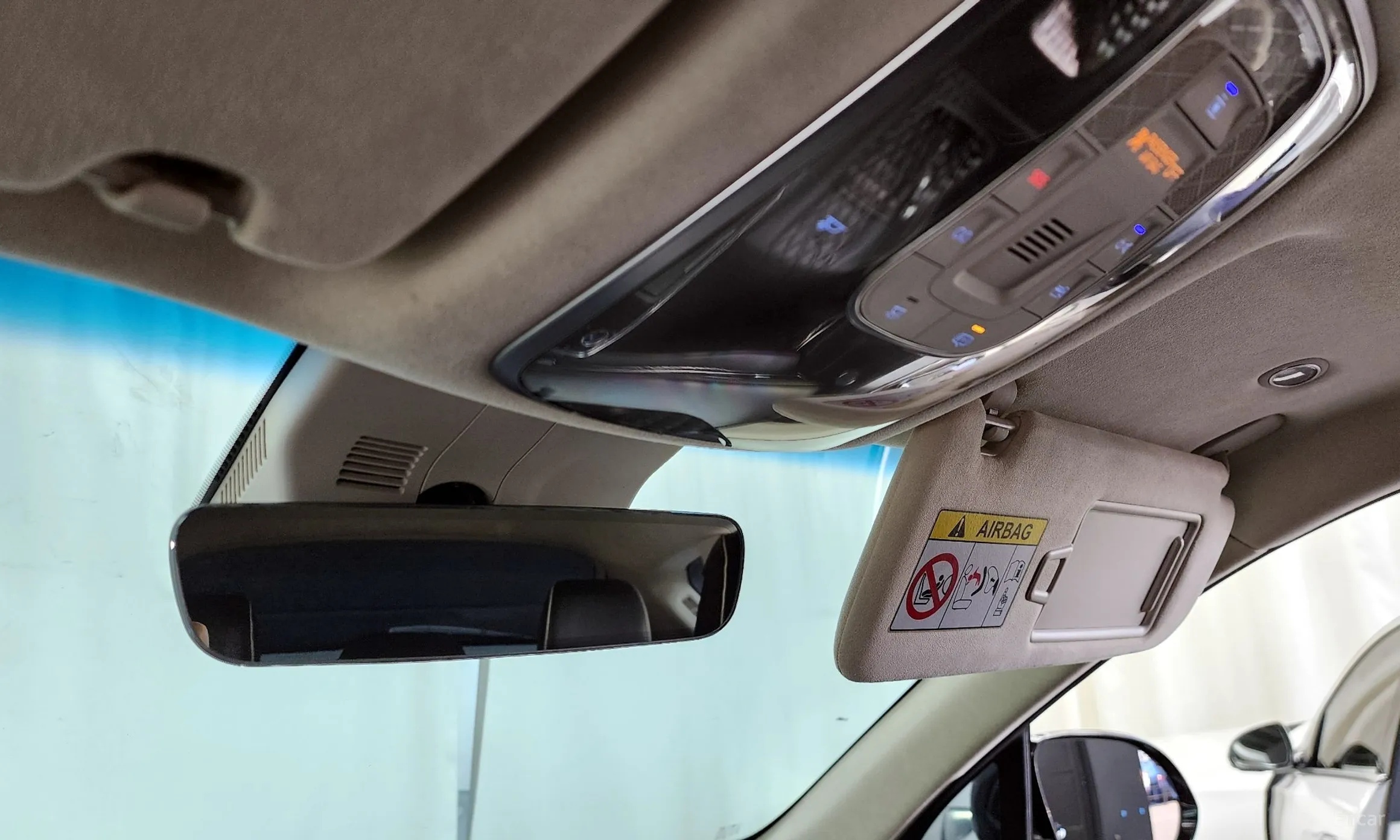 Genesis GV80 превью 18