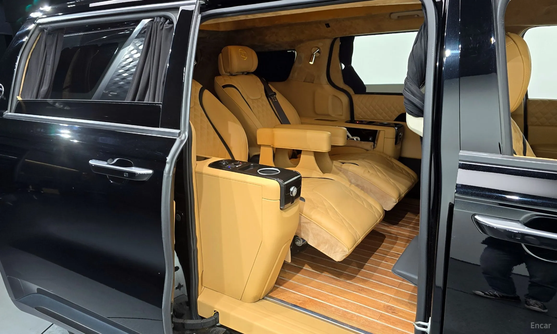 Kia Carnival Gen 4 превью 12
