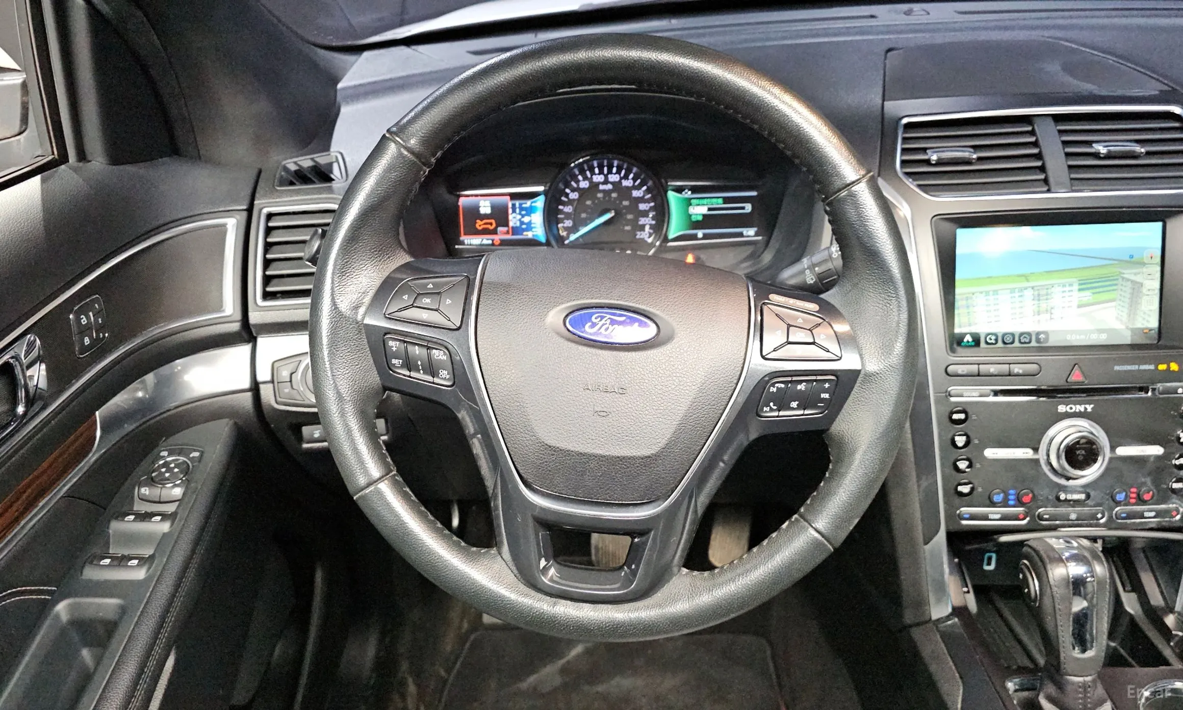 Ford Explorer превью 13