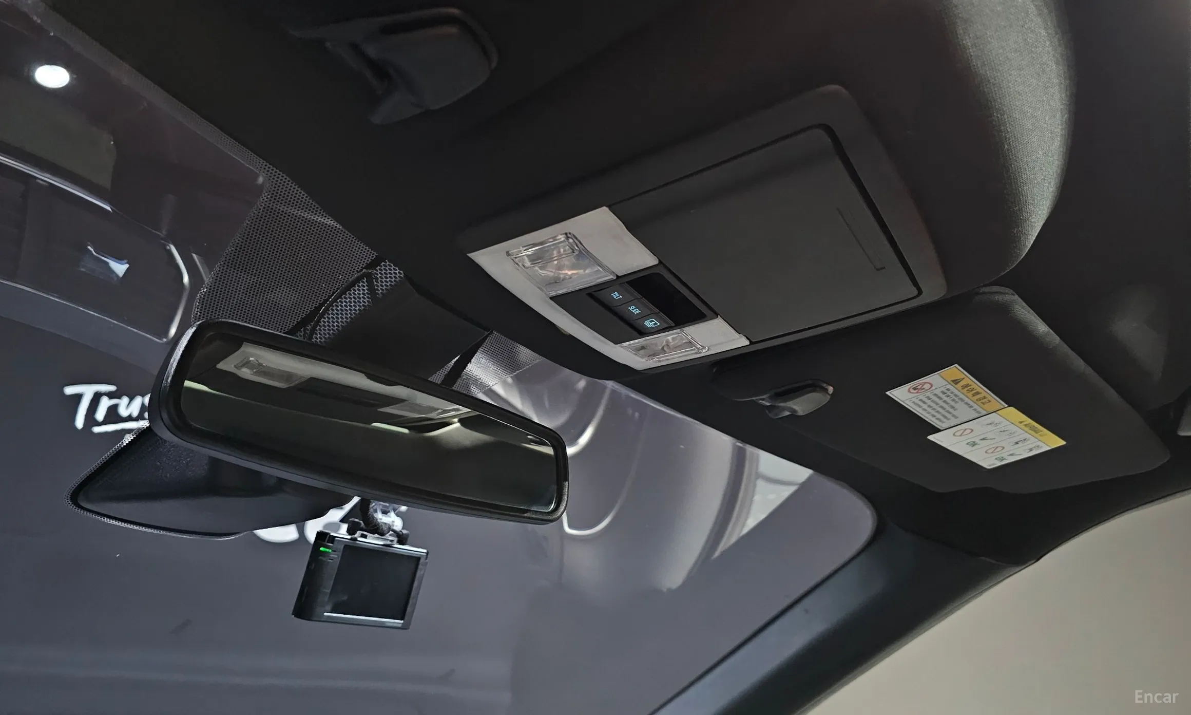 Ford Explorer превью 16