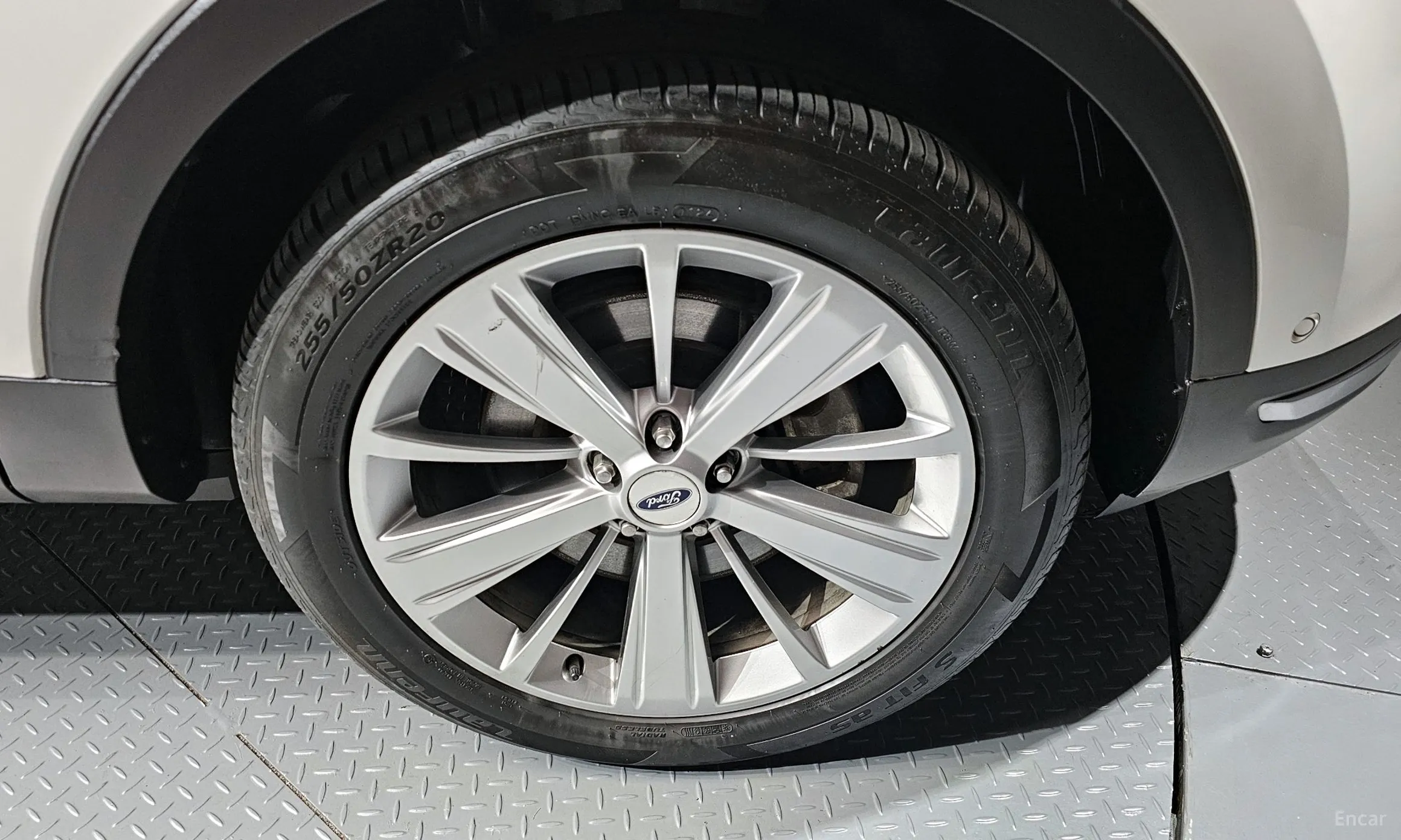 Ford Explorer превью 5