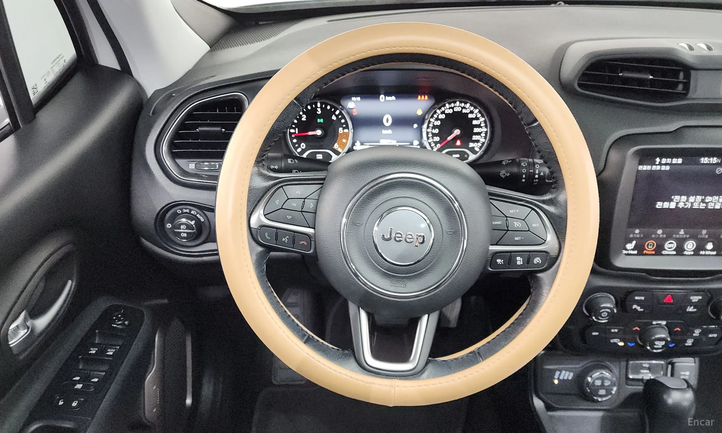 Jeep Renegade превью 13