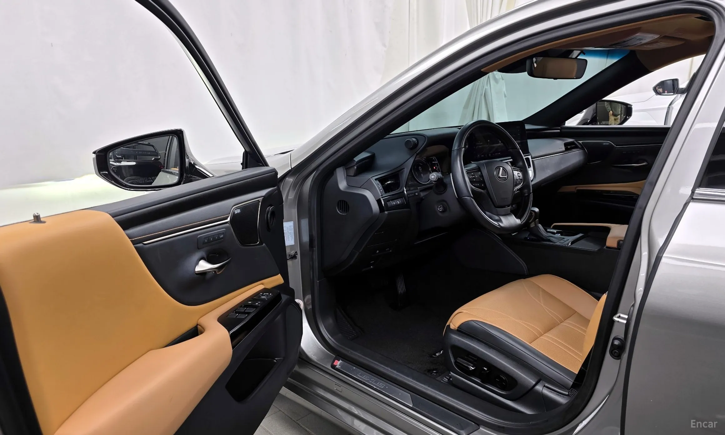 Lexus ES300h 7th Generation превью 10