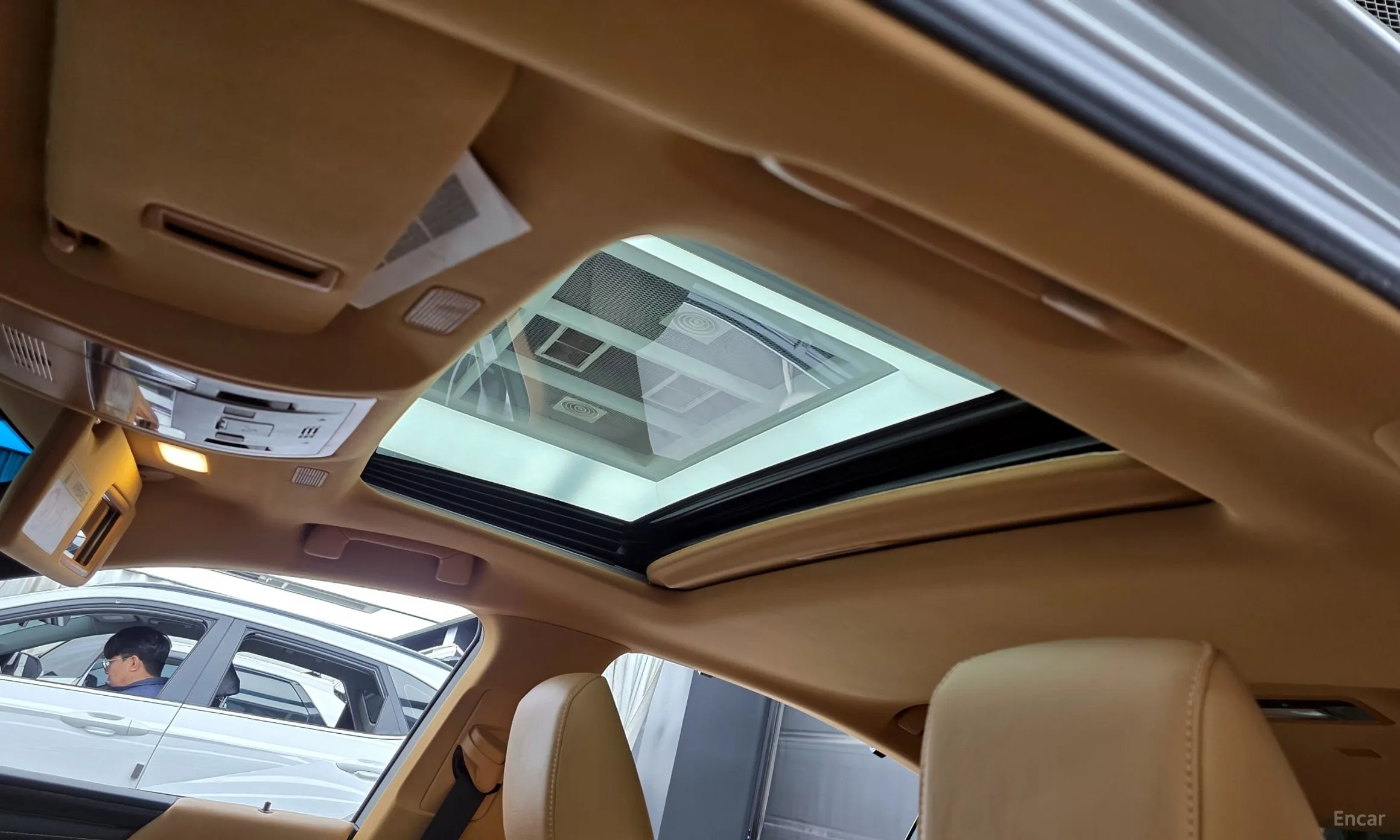 Lexus ES300h 7th Generation превью 18