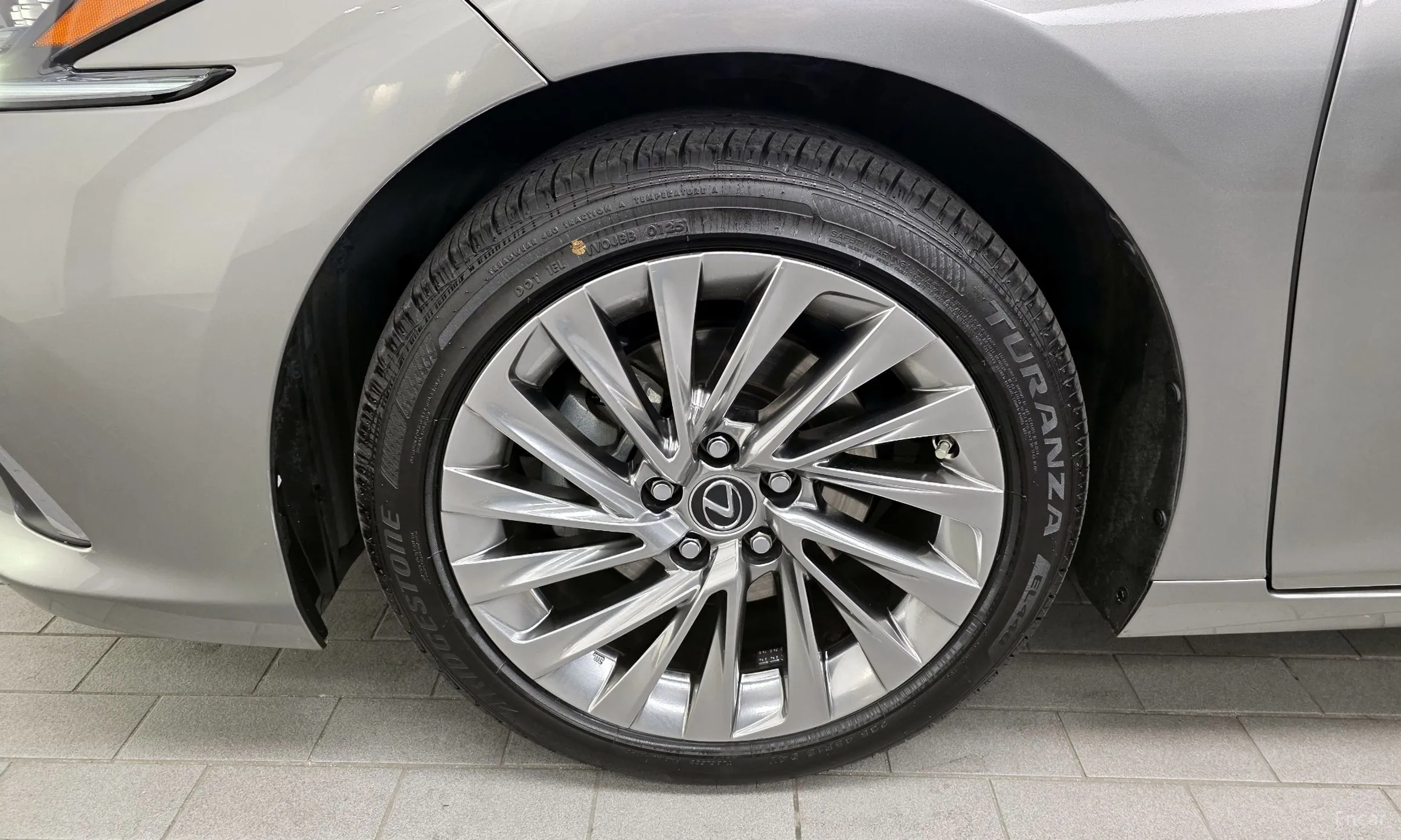 Lexus ES300h 7th Generation превью 5