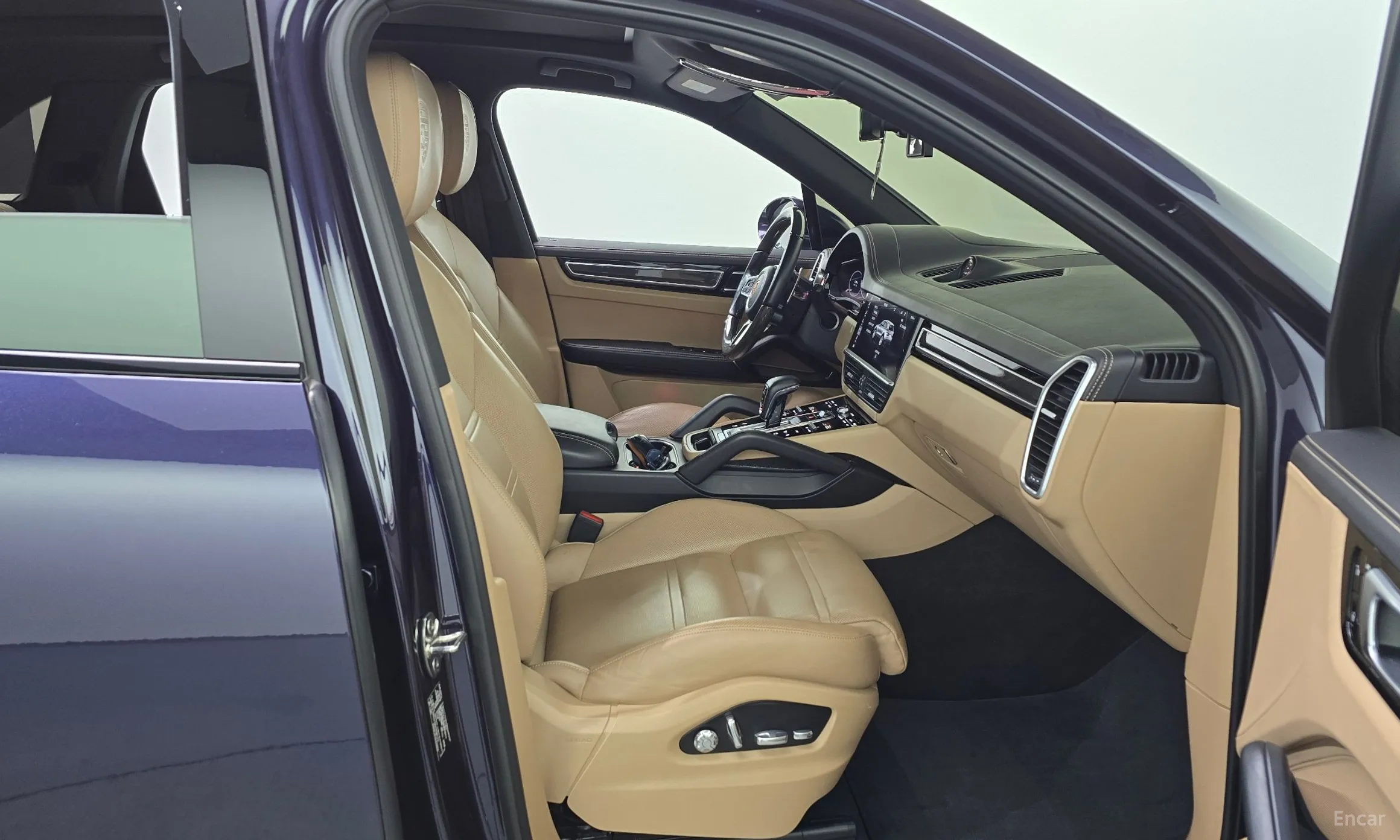 Porsche Cayenne (PO536) превью 11