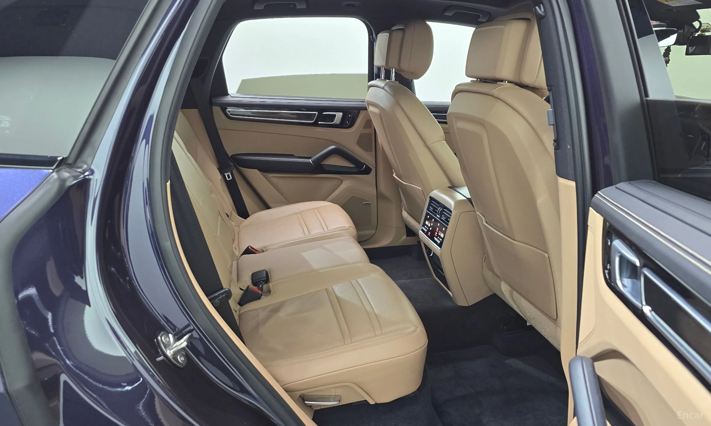 Porsche Cayenne (PO536) превью 12
