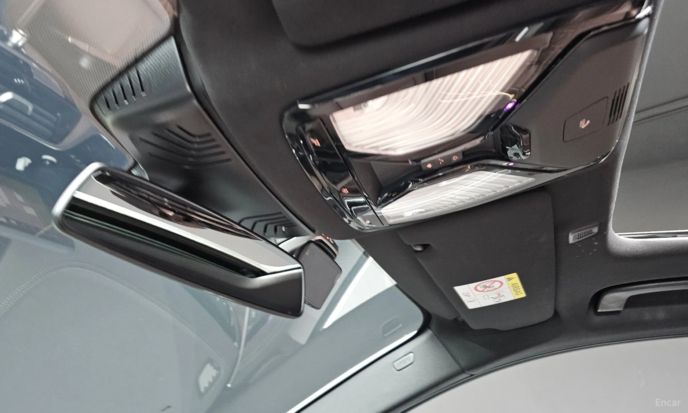 BMW 5 Series (G30) превью 14