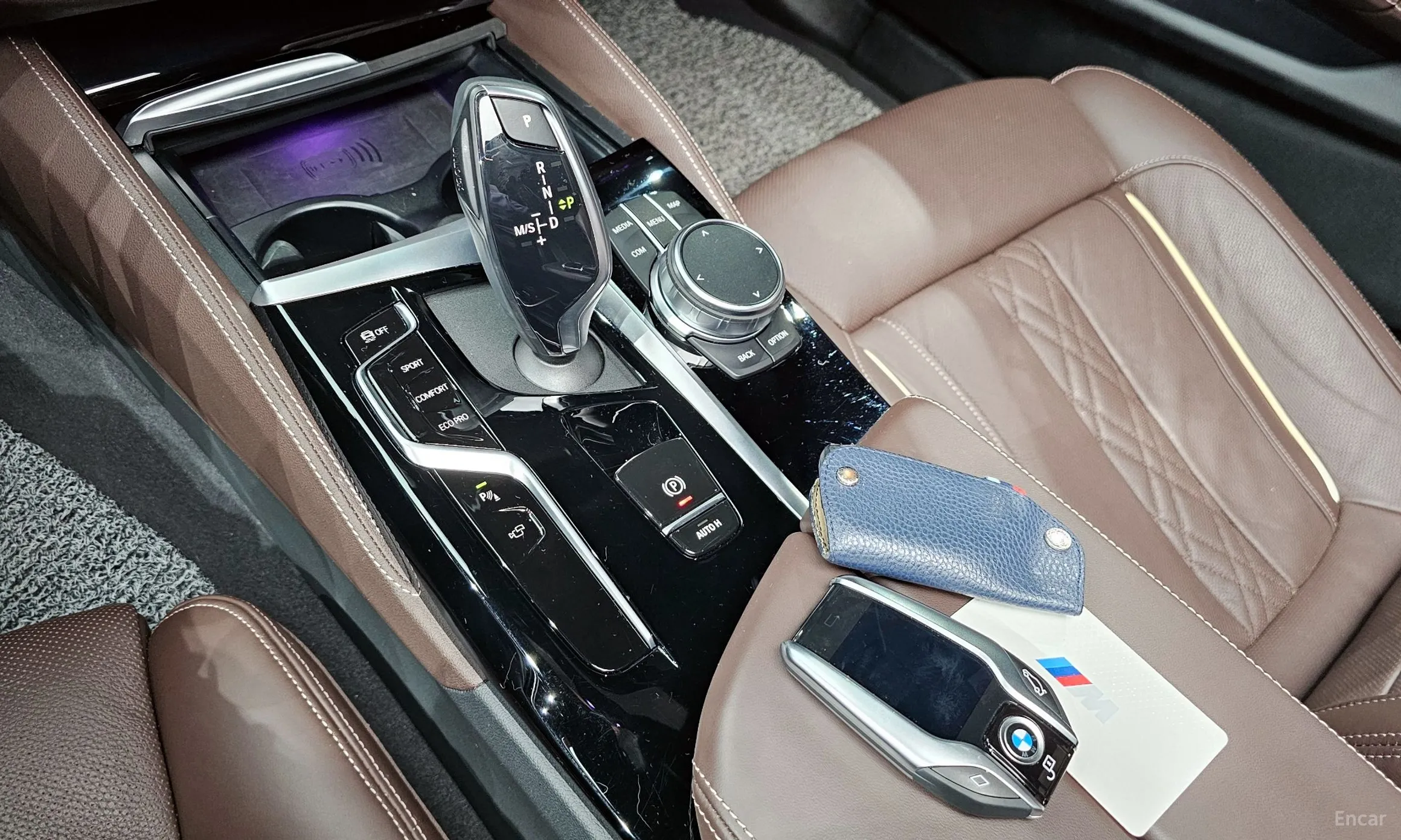 BMW 5 Series (G30) превью 9
