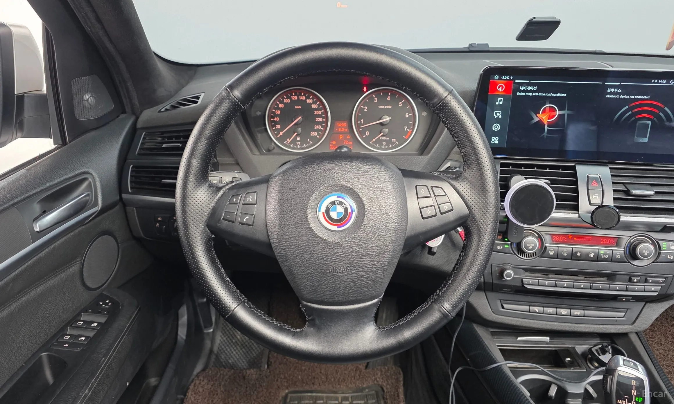 BMW X5 (E70) превью 14