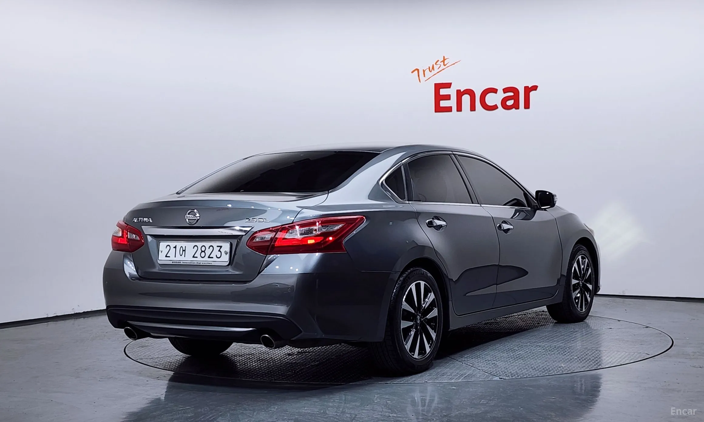 Nissan Altima превью 2