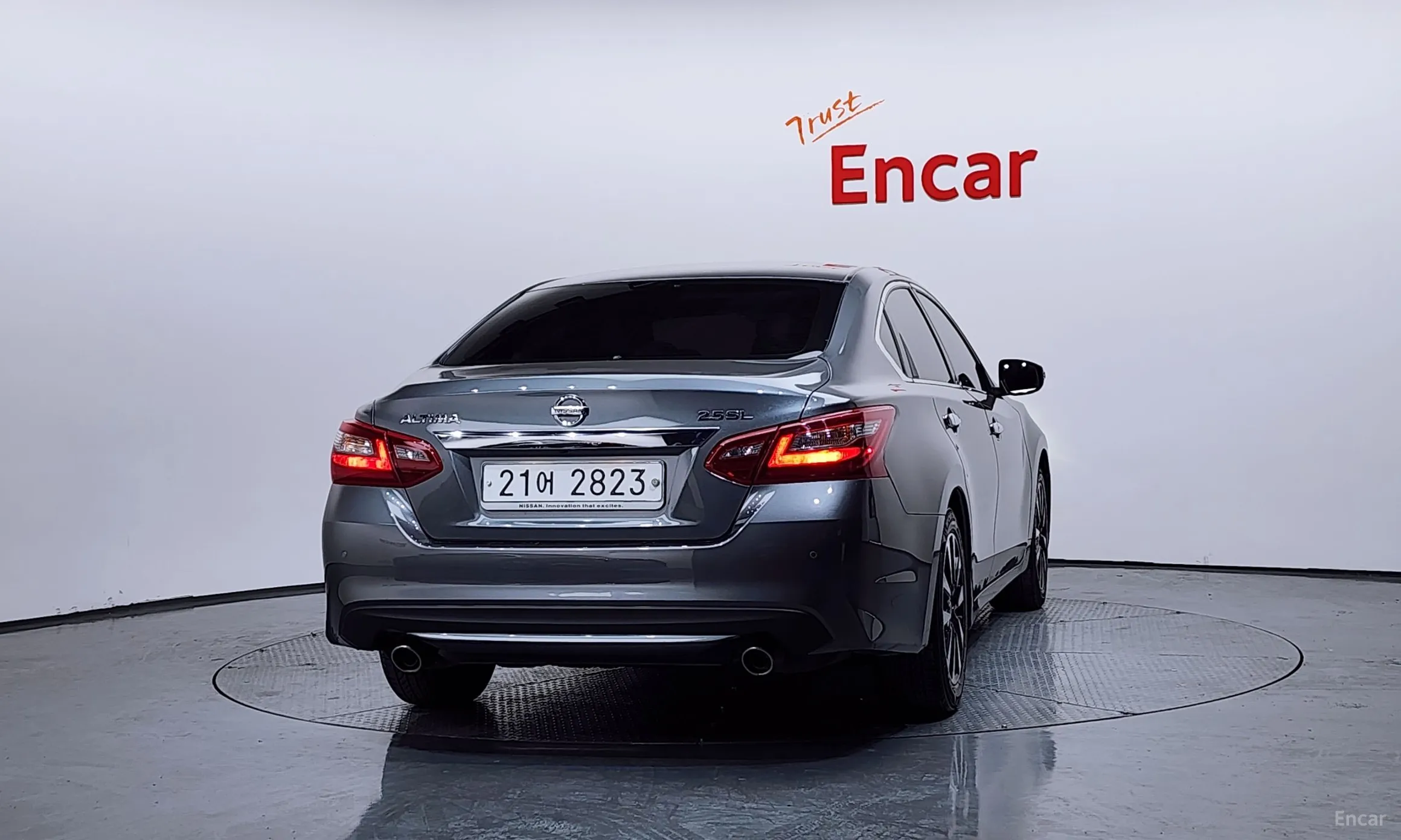 Nissan Altima превью 4