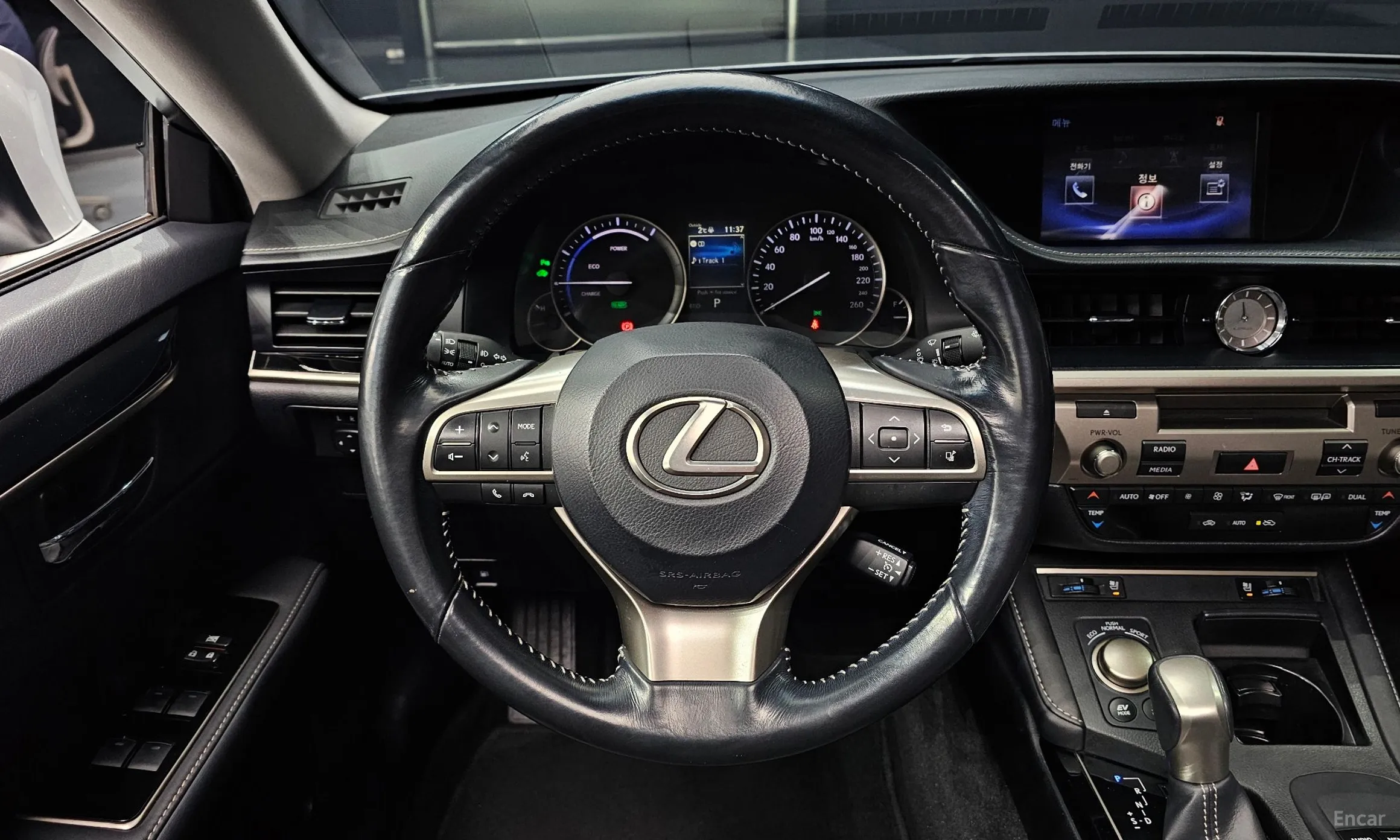Lexus New ES300h превью 13