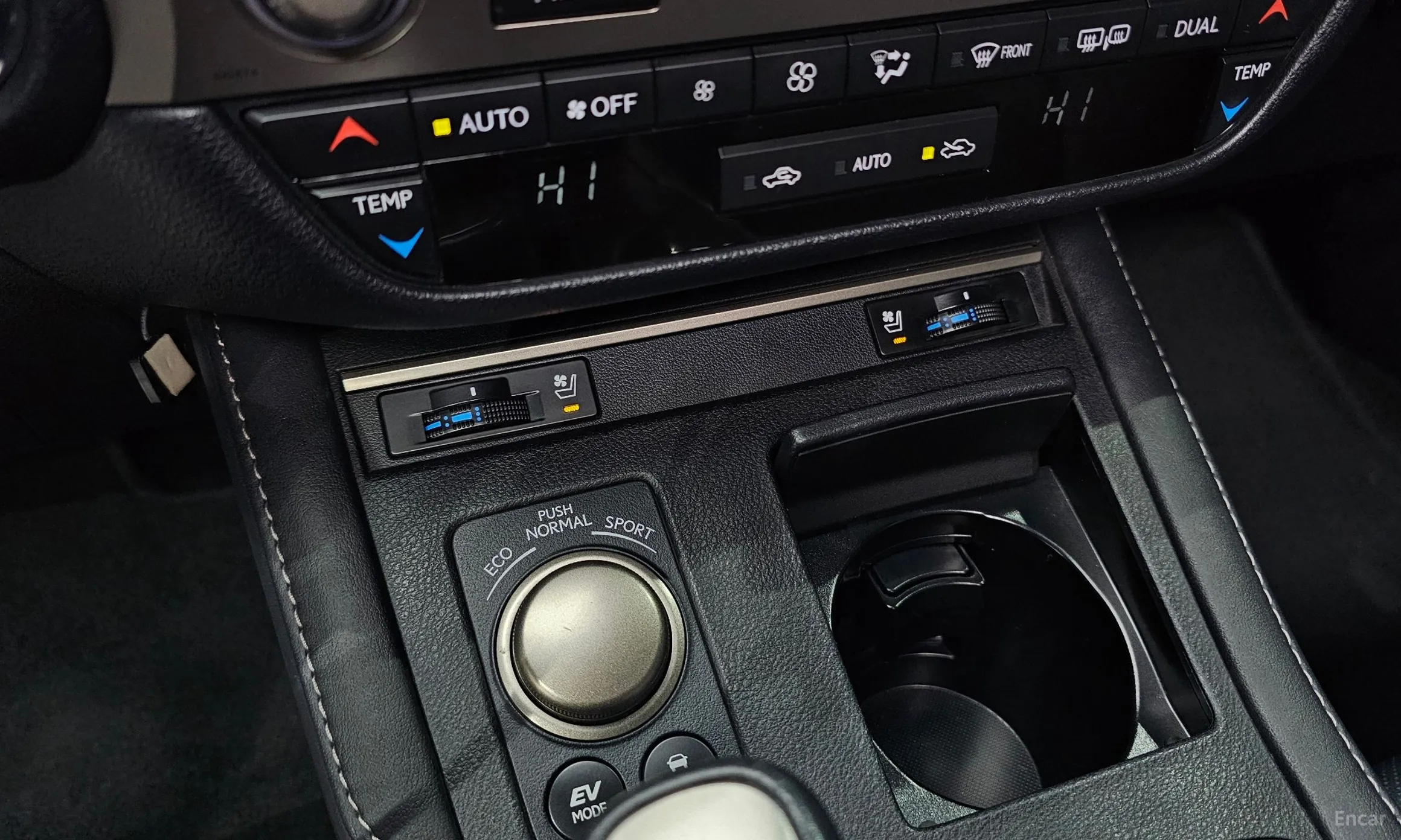 Lexus New ES300h превью 18
