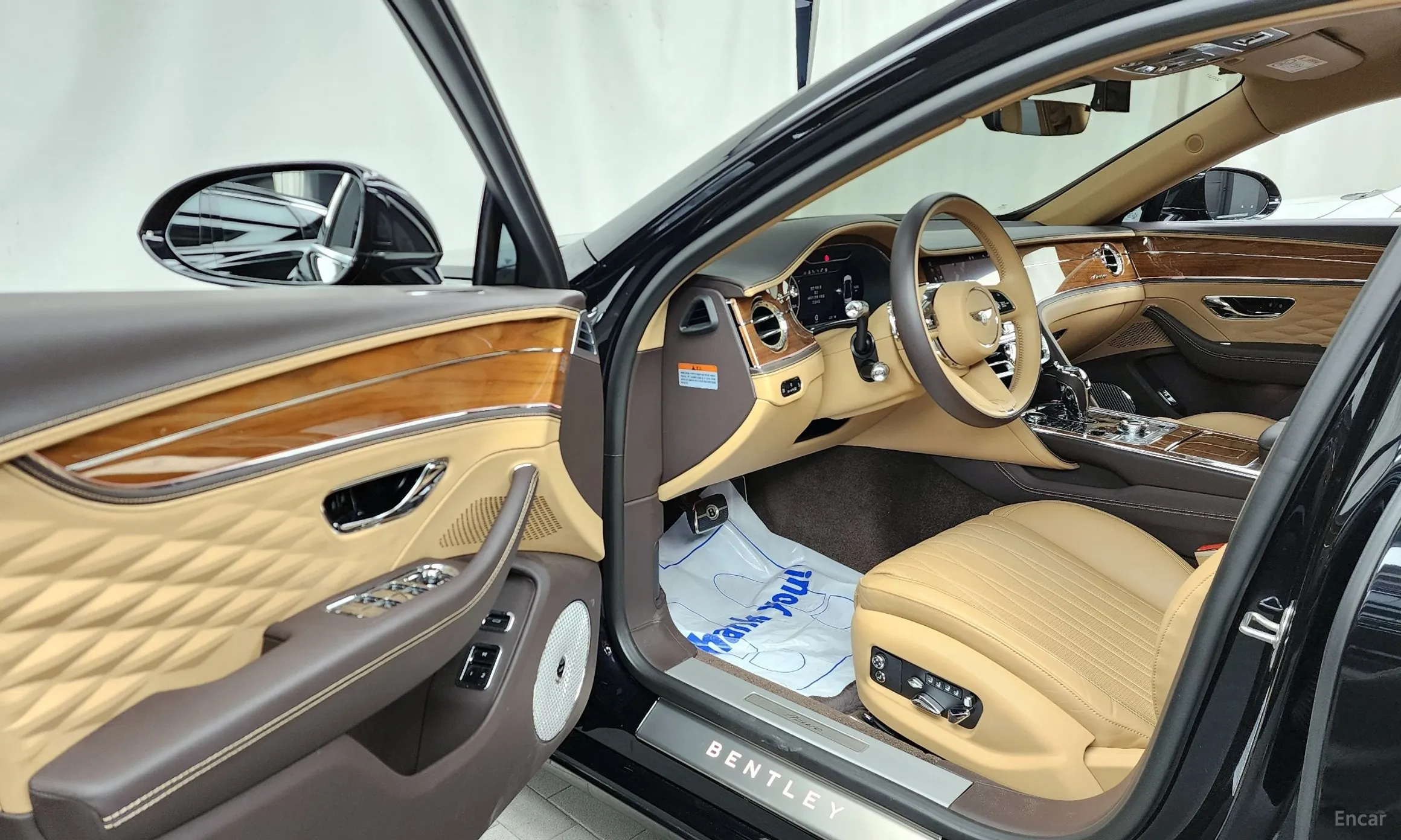 Bentley Flying Spur 3rd Generation превью 10