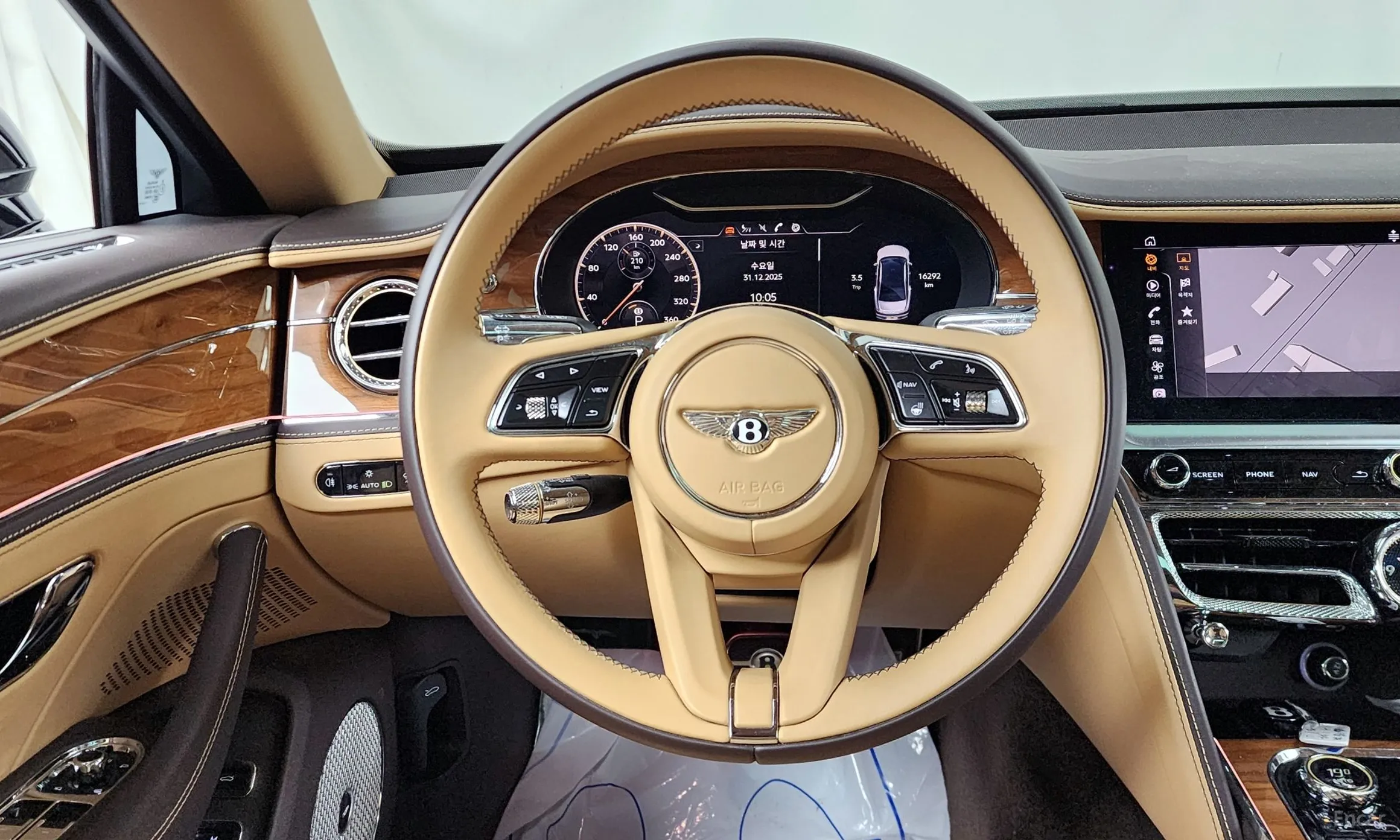 Bentley Flying Spur 3rd Generation превью 13