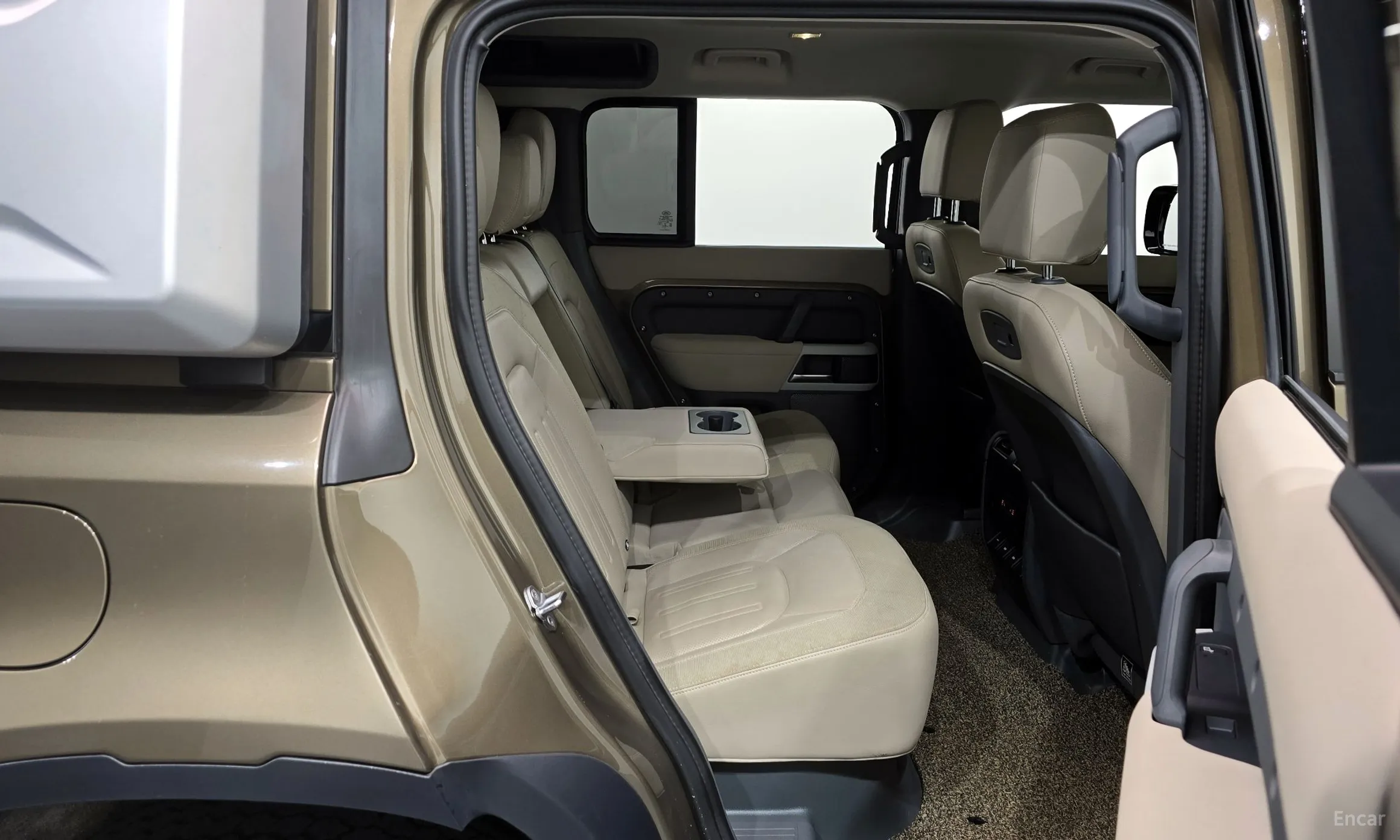 Land Rover Defender (L663) превью 12