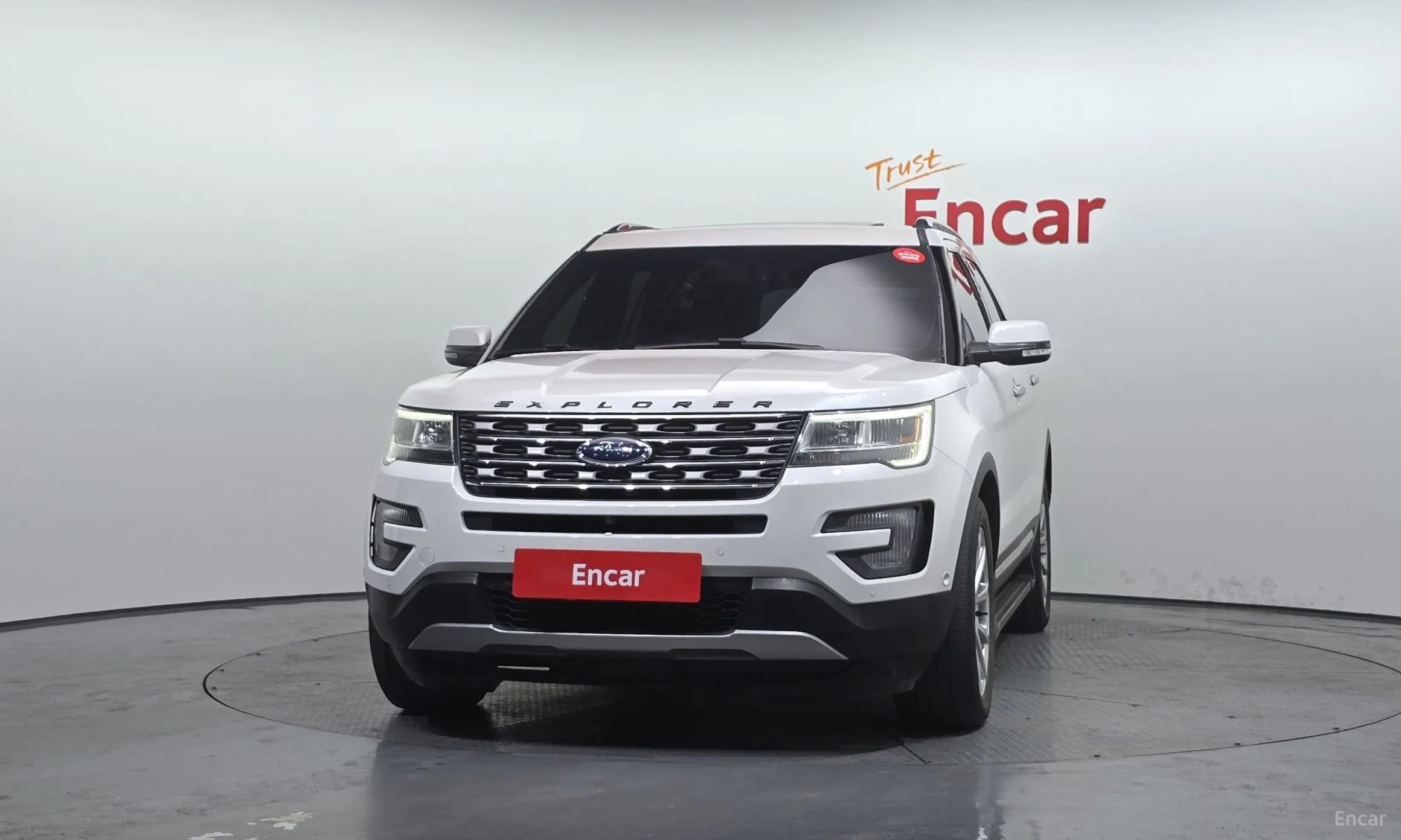 Ford Explorer превью 3