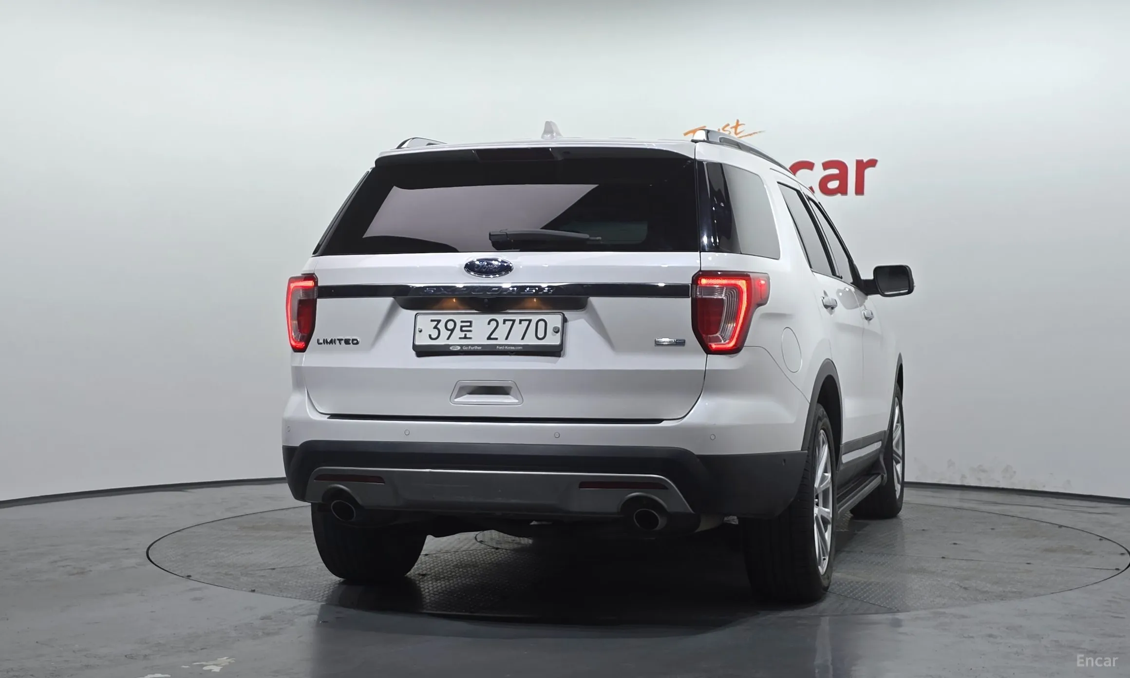 Ford Explorer превью 4