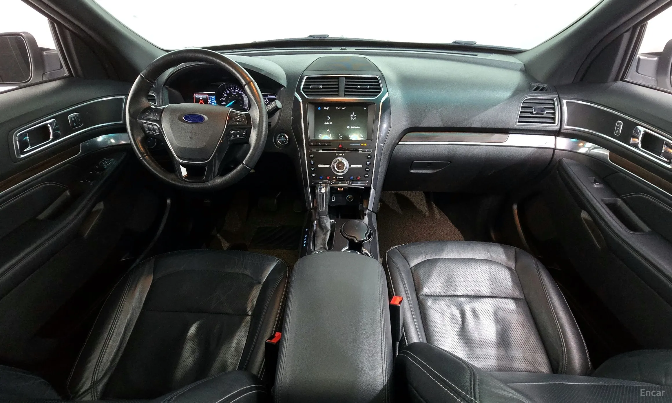 Ford Explorer превью 7